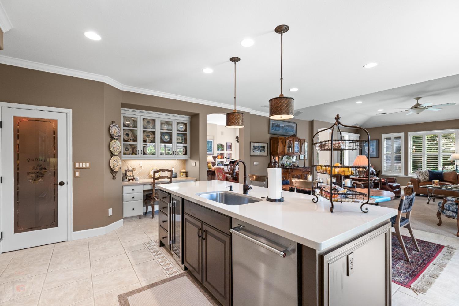 Detail Gallery Image 37 of 77 For 5126 Spanish Bay Cir, Stockton,  CA 95219 - 4 Beds | 3 Baths