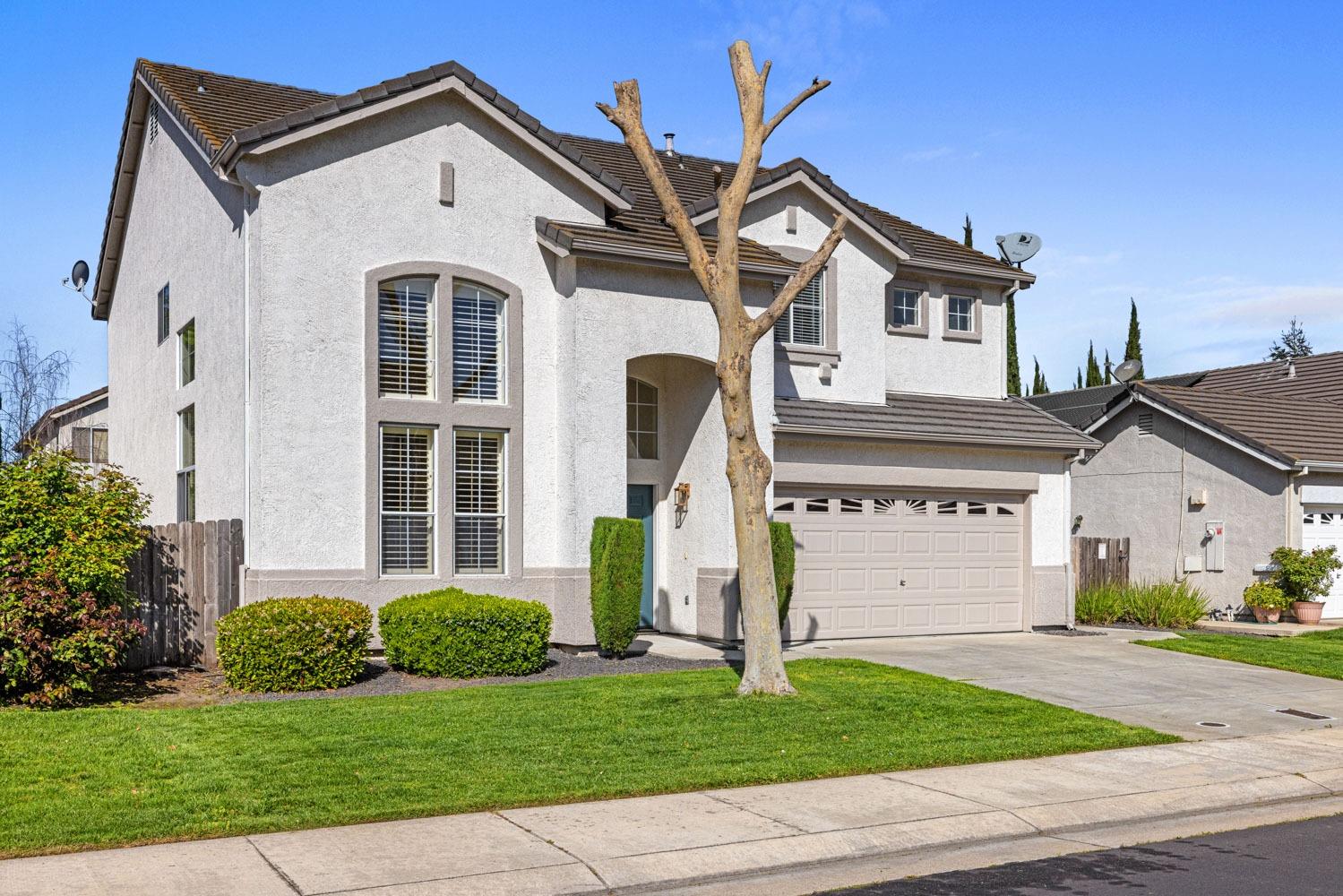 Detail Gallery Image 4 of 51 For 4214 Maddie Cir, Stockton,  CA 95209 - 4 Beds | 3 Baths