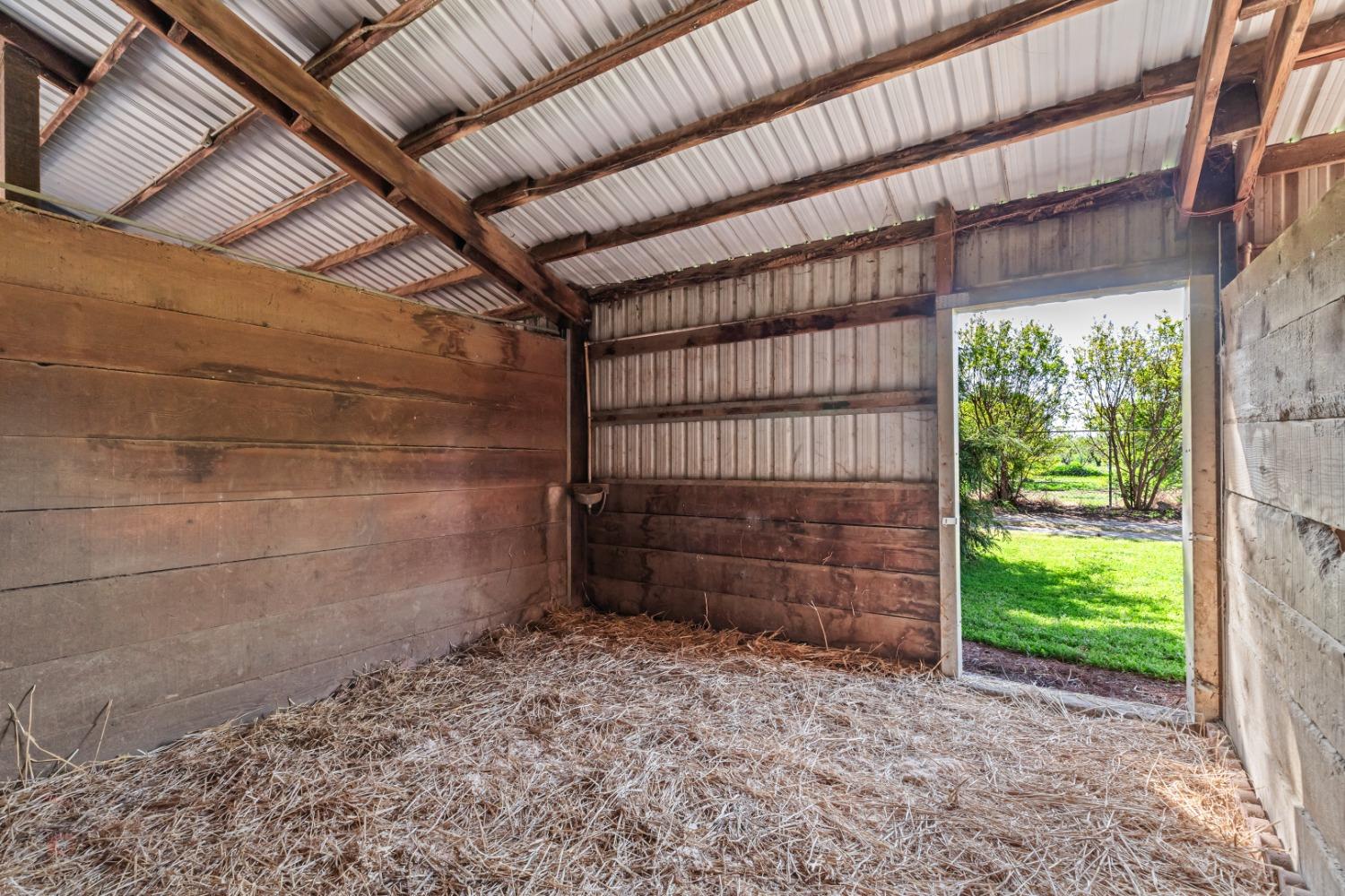 Detail Gallery Image 81 of 95 For 8909 E Waterloo Rd, Stockton,  CA 95215 - 4 Beds | 3 Baths