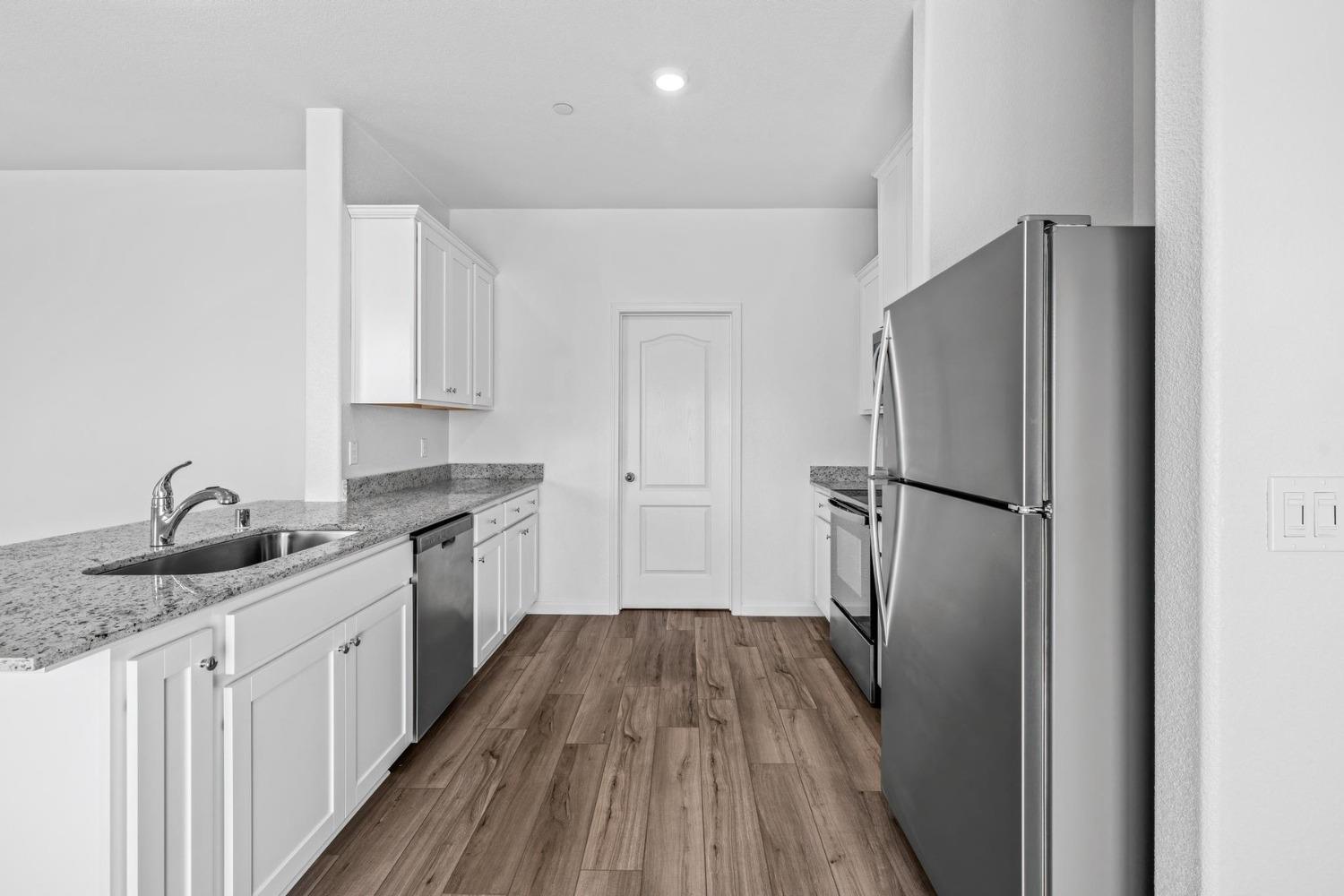Detail Gallery Image 8 of 18 For 4508 Santa Fe St, Riverbank,  CA 95367 - 3 Beds | 2 Baths