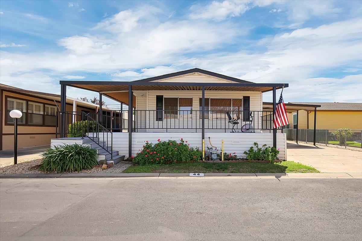 Detail Gallery Image 1 of 1 For 3120 Live Oak 44, Yuba City,  CA 95991 - 3 Beds | 2 Baths