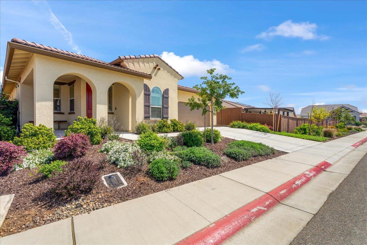 Detail Gallery Image 24 of 82 For 1076 Catalina Way, El Dorado Hills,  CA 95762 - 2 Beds | 2/1 Baths