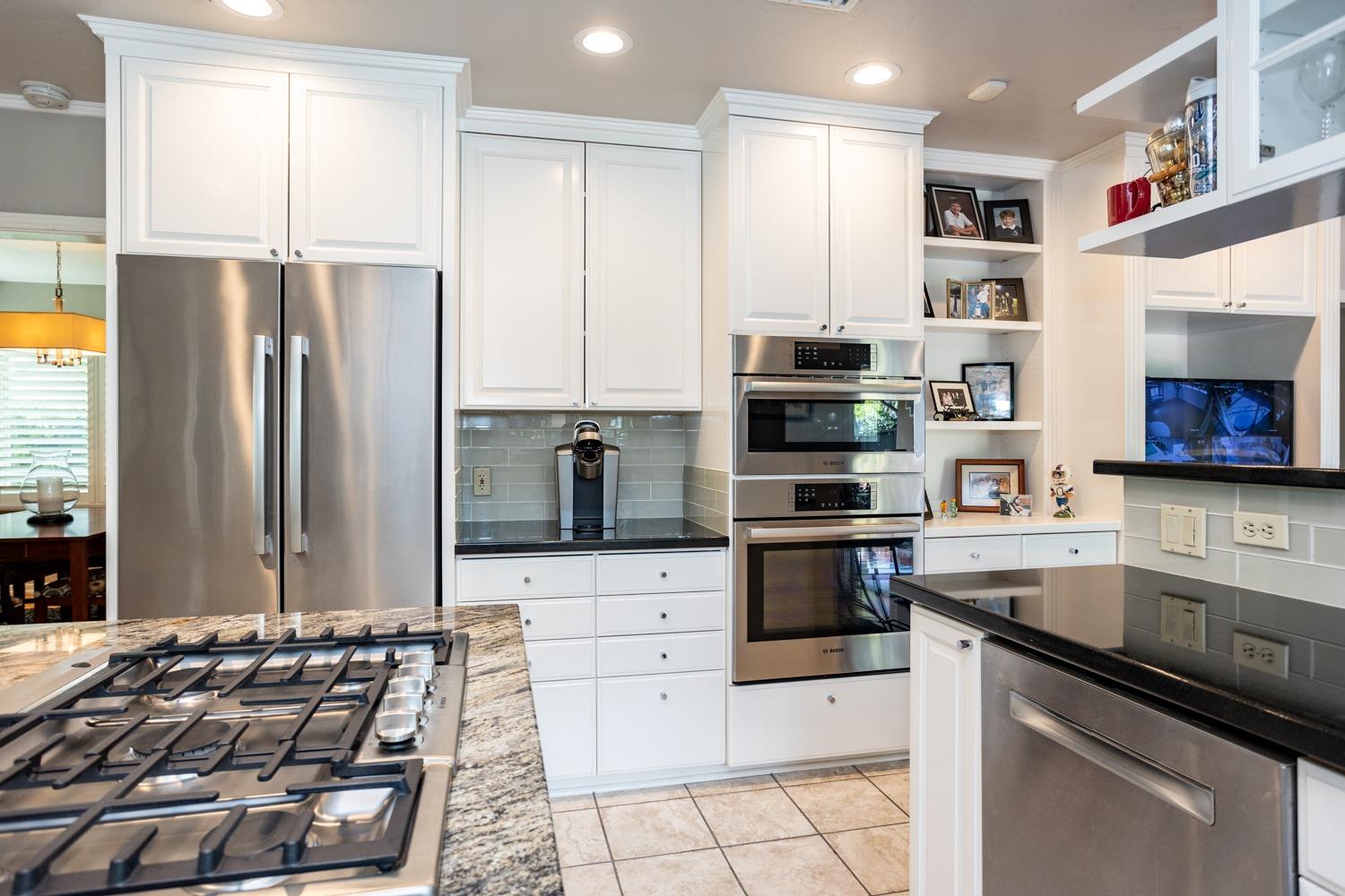 Detail Gallery Image 12 of 32 For 901 Princeton Ave, Modesto,  CA 95350 - 3 Beds | 2/1 Baths