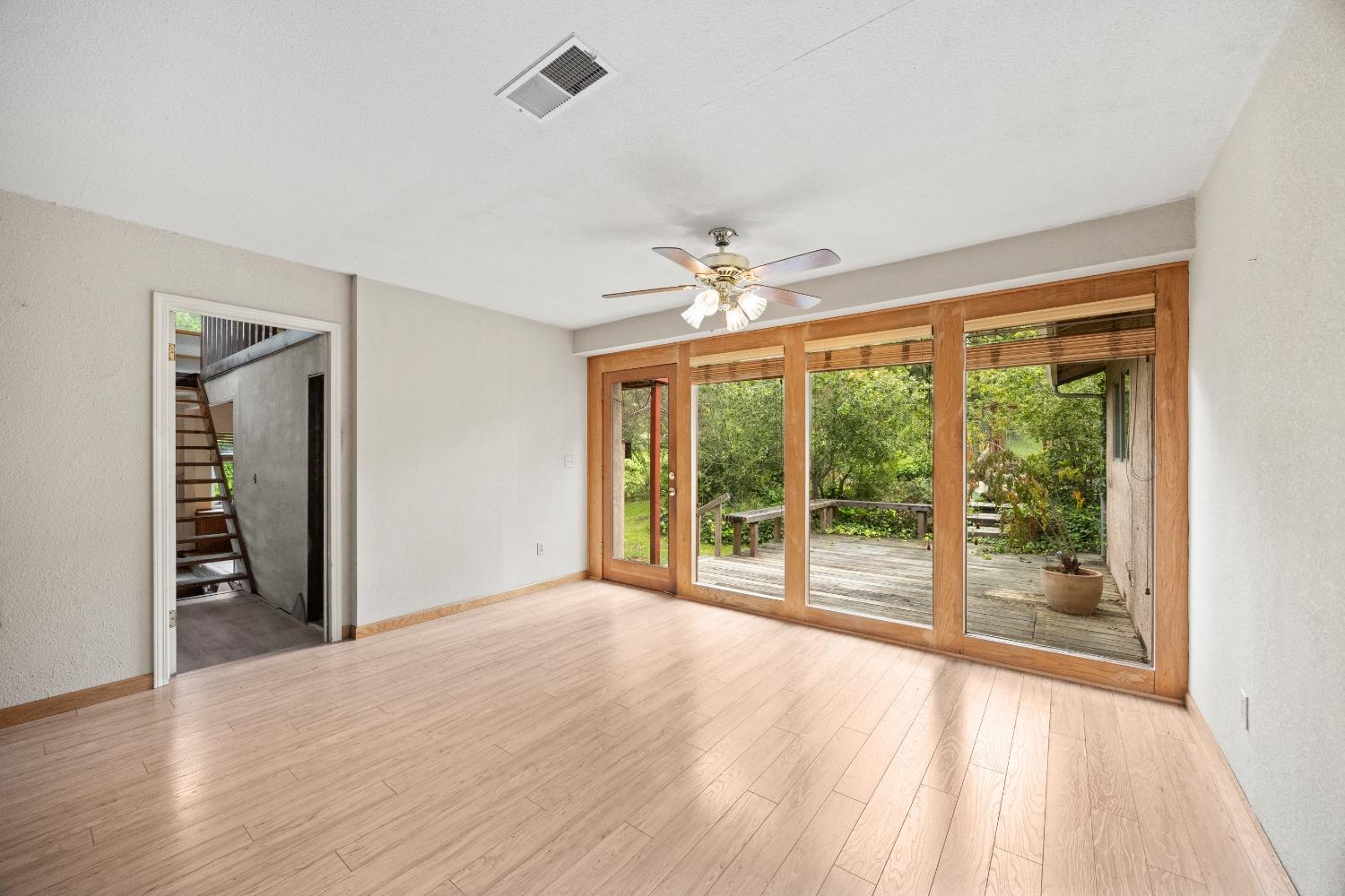 Detail Gallery Image 12 of 72 For 6880 White Ln, Loomis,  CA 95650 - 3 Beds | 3 Baths