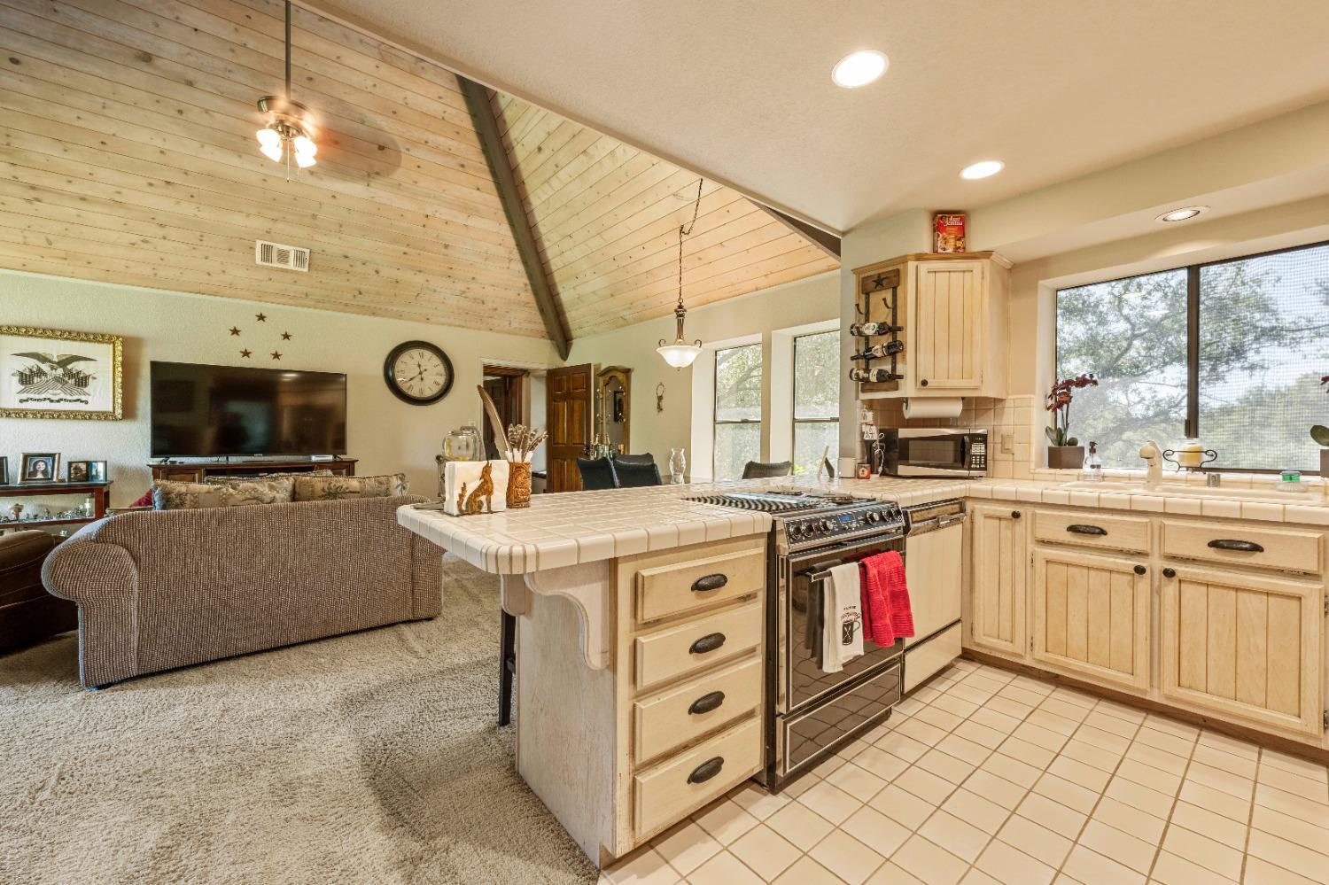 Detail Gallery Image 55 of 76 For 5966 Ridge Park Dr, Loomis,  CA 95650 - 5 Beds | 4/2 Baths