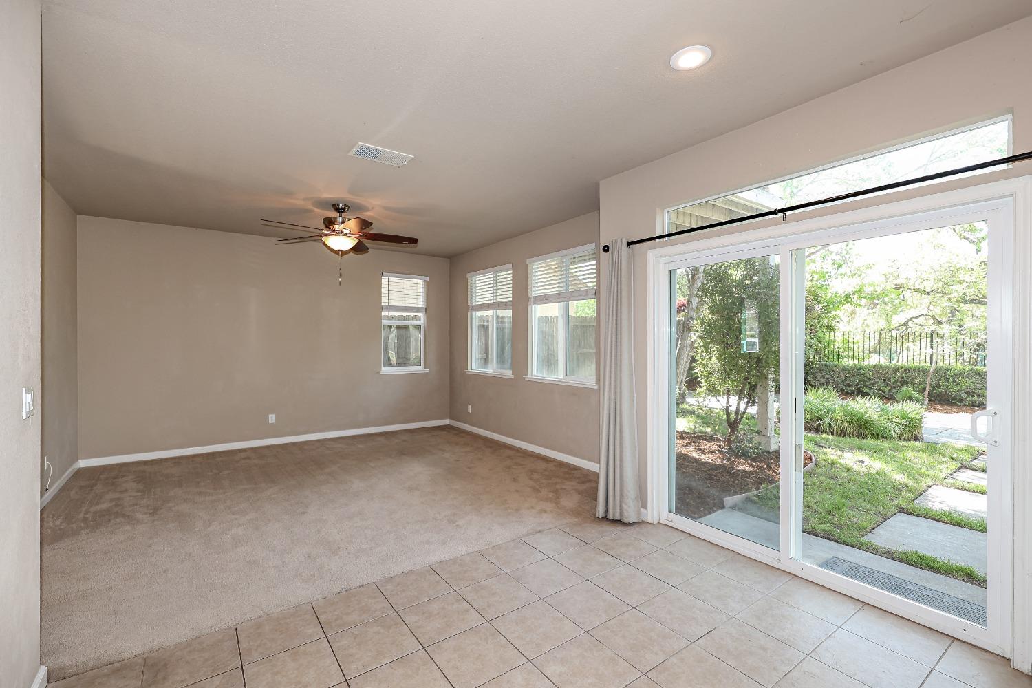 Detail Gallery Image 16 of 71 For 13318 Rivercrest Dr, Waterford,  CA 95386 - 4 Beds | 2/1 Baths