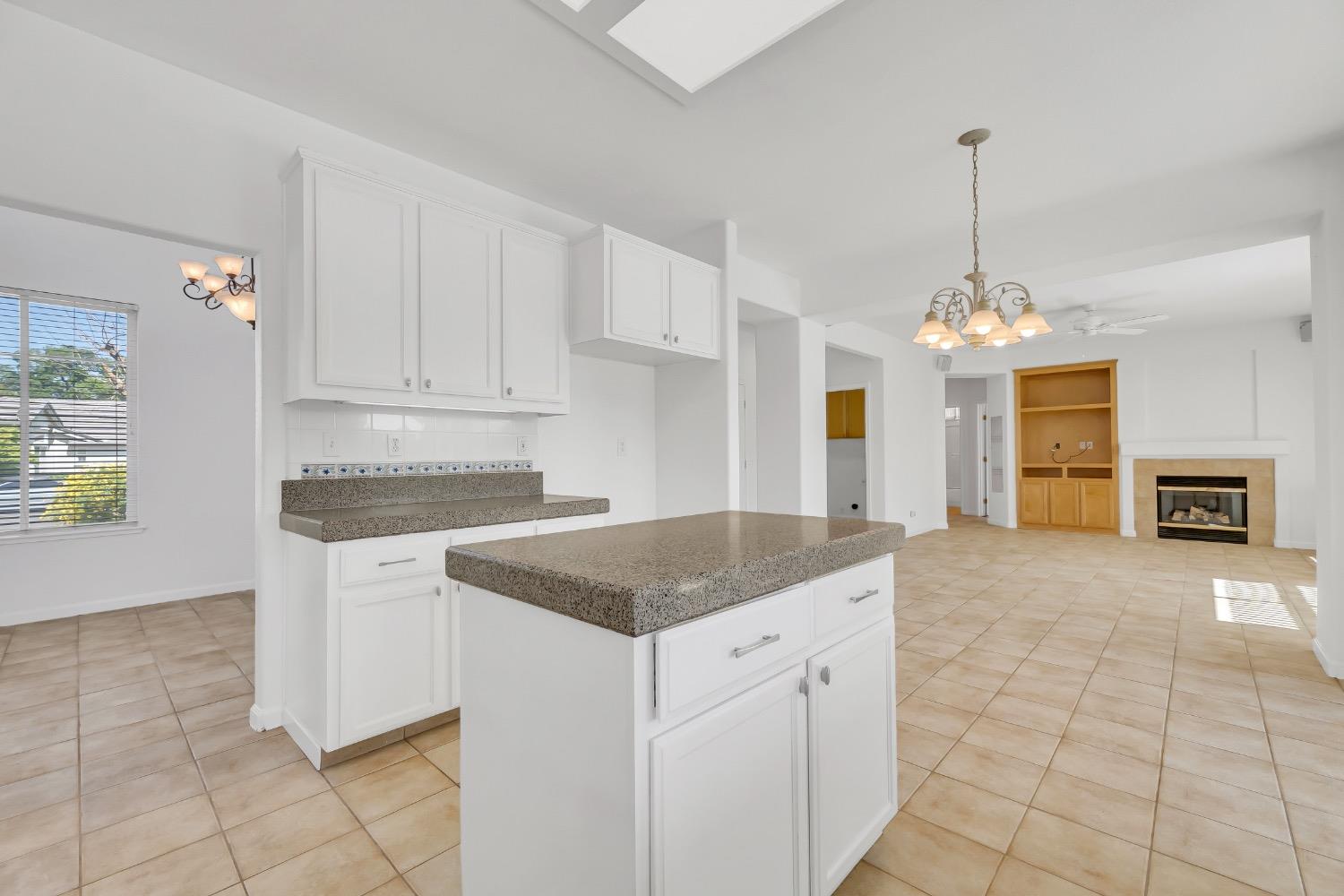 Detail Gallery Image 18 of 49 For 1902 Gerber Dr, Stockton,  CA 95209 - 4 Beds | 3/1 Baths