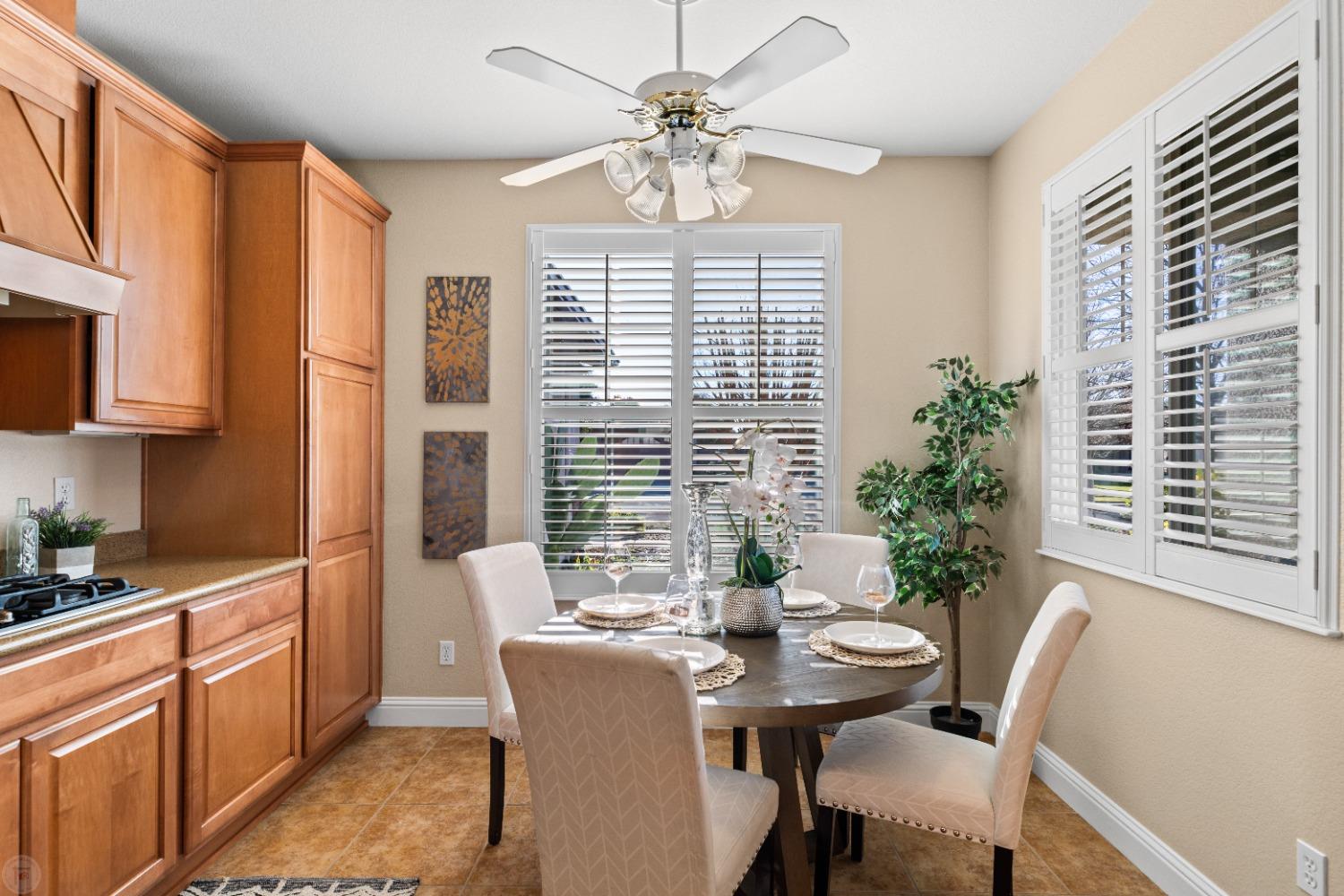 Detail Gallery Image 14 of 81 For 2327 Pepper Tree Ln, Manteca,  CA 95336 - 2 Beds | 2 Baths