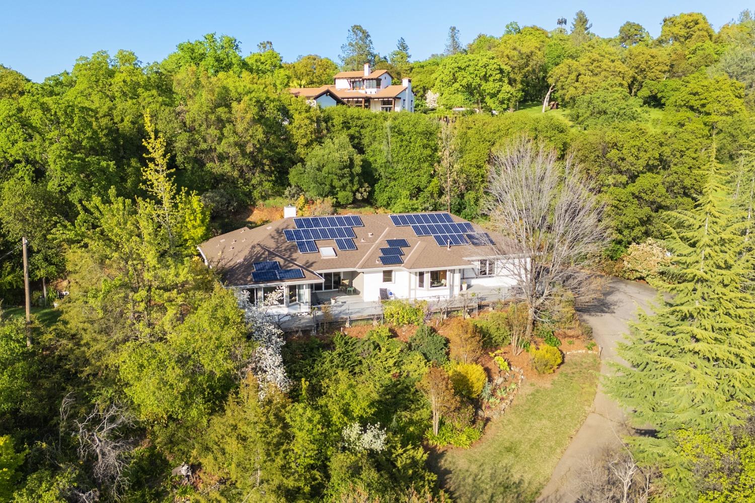 Detail Gallery Image 1 of 1 For 11060 Old Dude Rd, Auburn,  CA 95603 - 3 Beds | 3/1 Baths