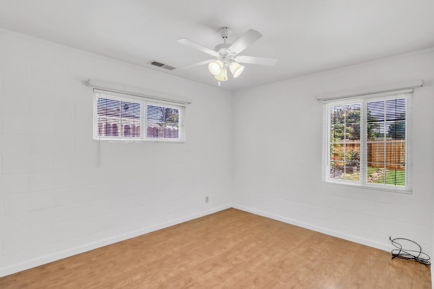 Detail Gallery Image 25 of 36 For 5213 Ortega St, Sacramento,  CA 95820 - 3 Beds | 1 Baths