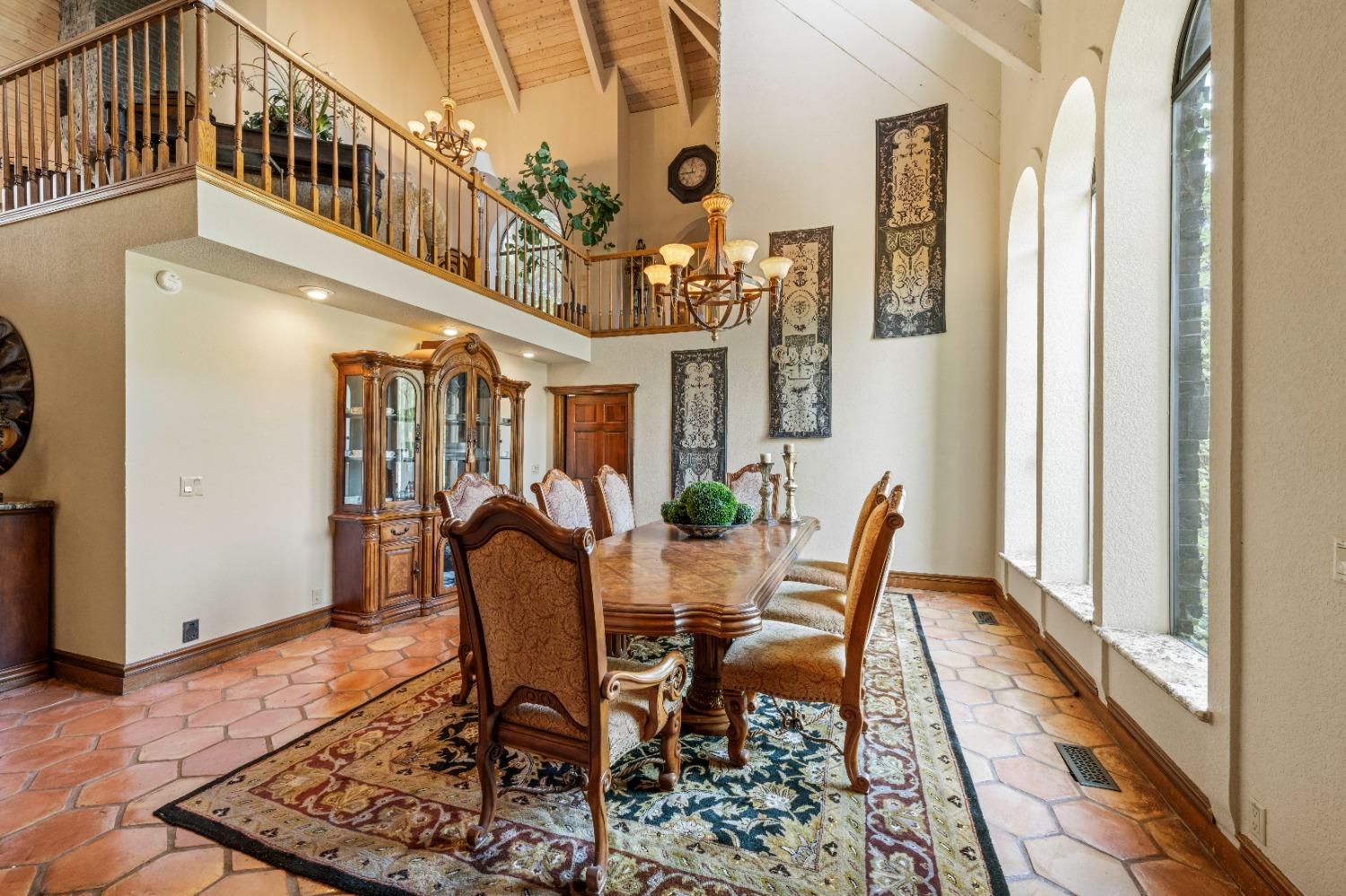 Detail Gallery Image 14 of 76 For 5966 Ridge Park Dr, Loomis,  CA 95650 - 5 Beds | 4/2 Baths