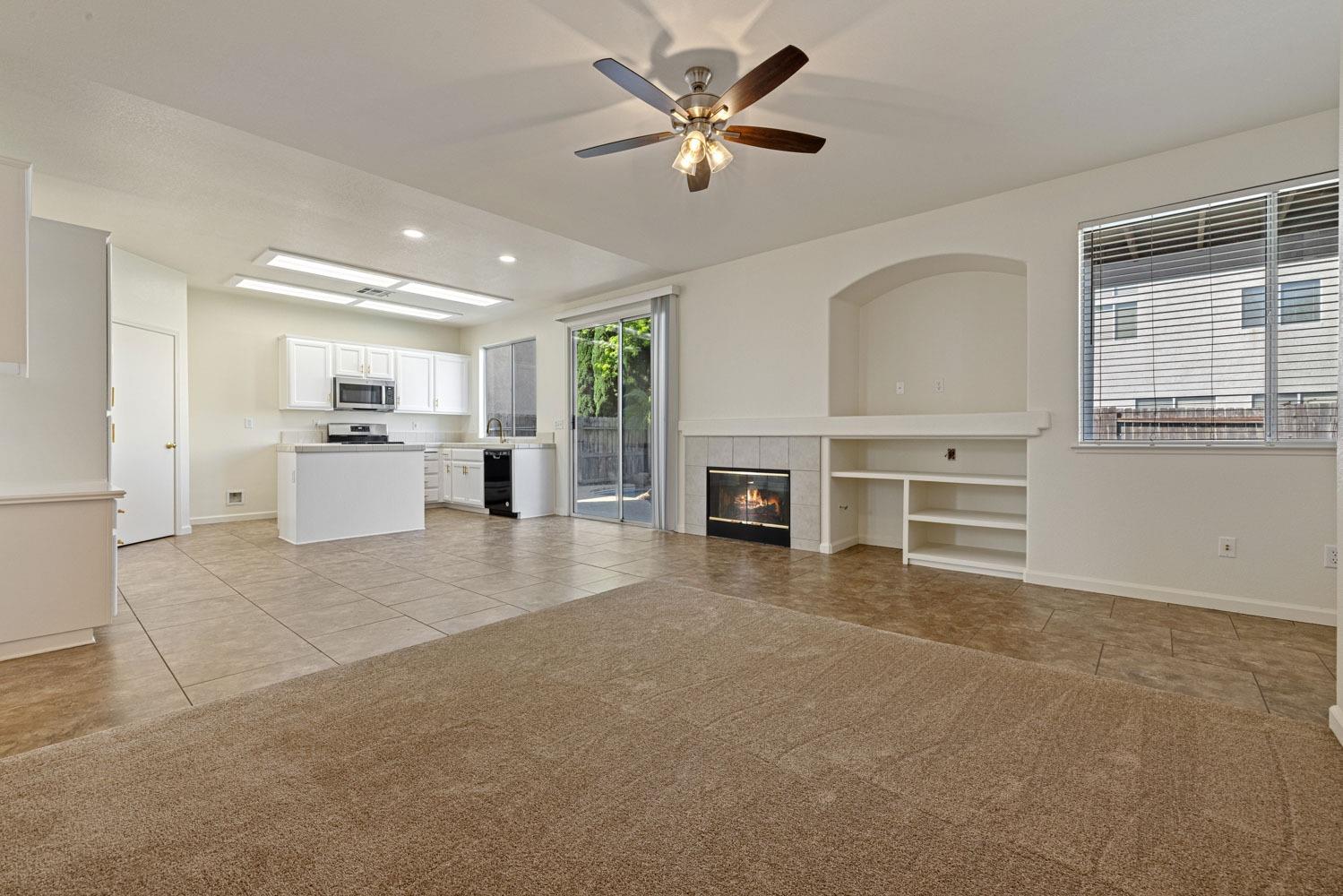Detail Gallery Image 19 of 51 For 4214 Maddie Cir, Stockton,  CA 95209 - 4 Beds | 3 Baths