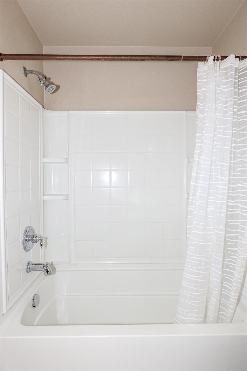 Detail Gallery Image 40 of 71 For 13318 Rivercrest Dr, Waterford,  CA 95386 - 4 Beds | 2/1 Baths