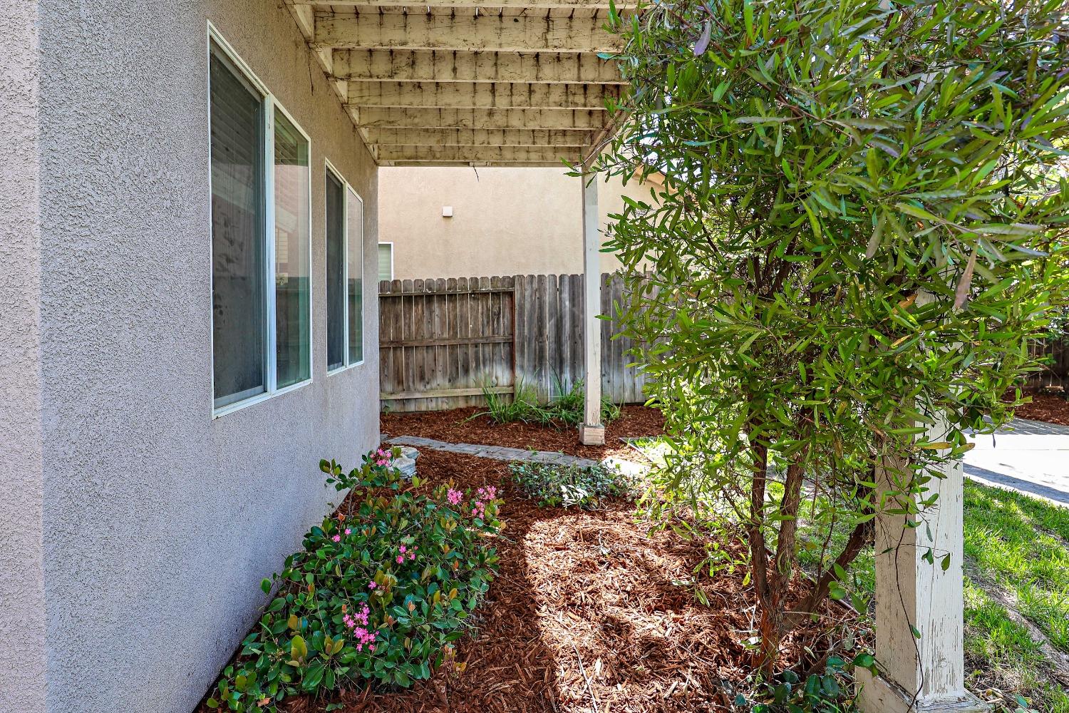Detail Gallery Image 48 of 71 For 13318 Rivercrest Dr, Waterford,  CA 95386 - 4 Beds | 2/1 Baths