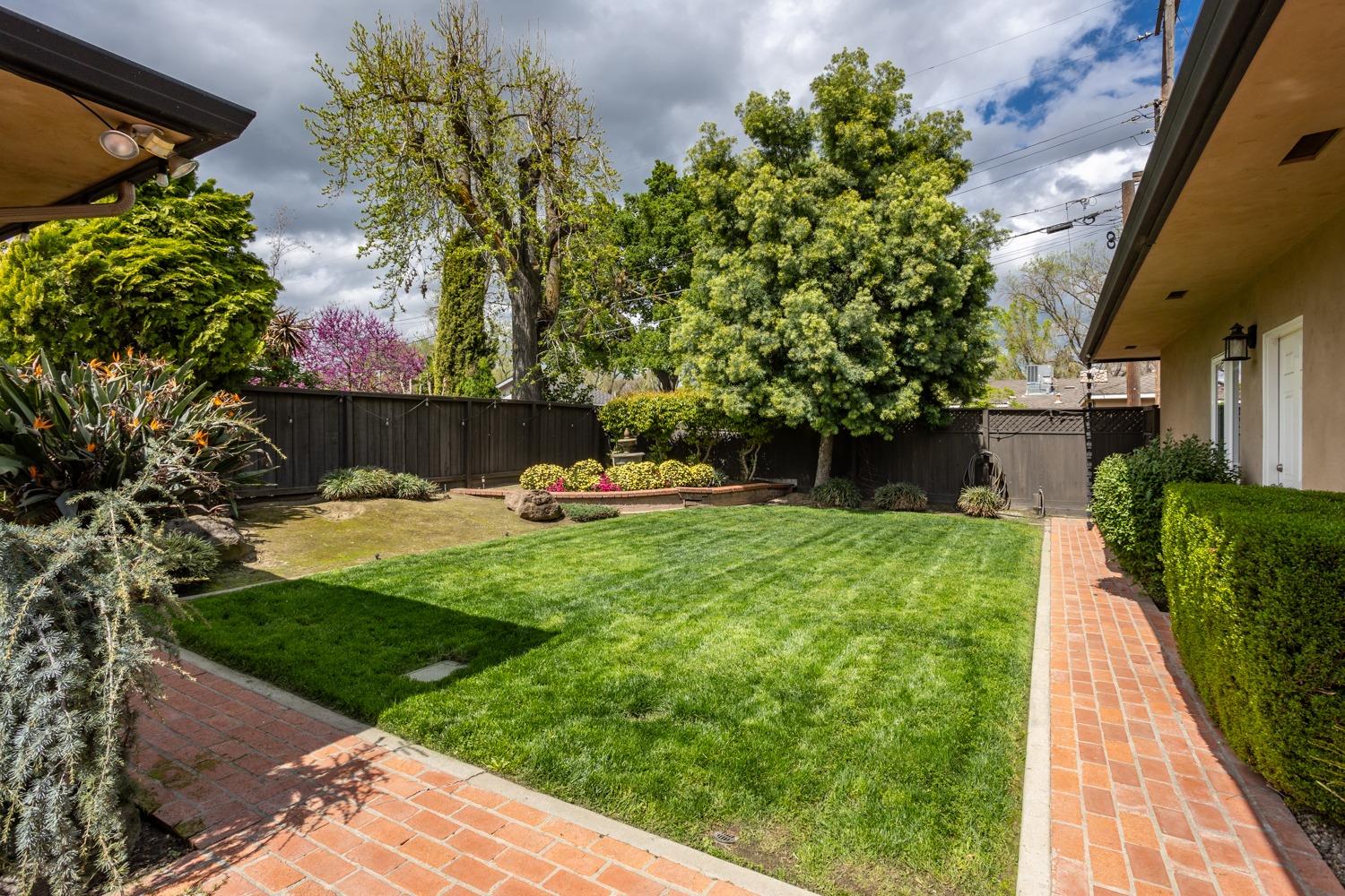 Detail Gallery Image 4 of 32 For 901 Princeton Ave, Modesto,  CA 95350 - 3 Beds | 2/1 Baths