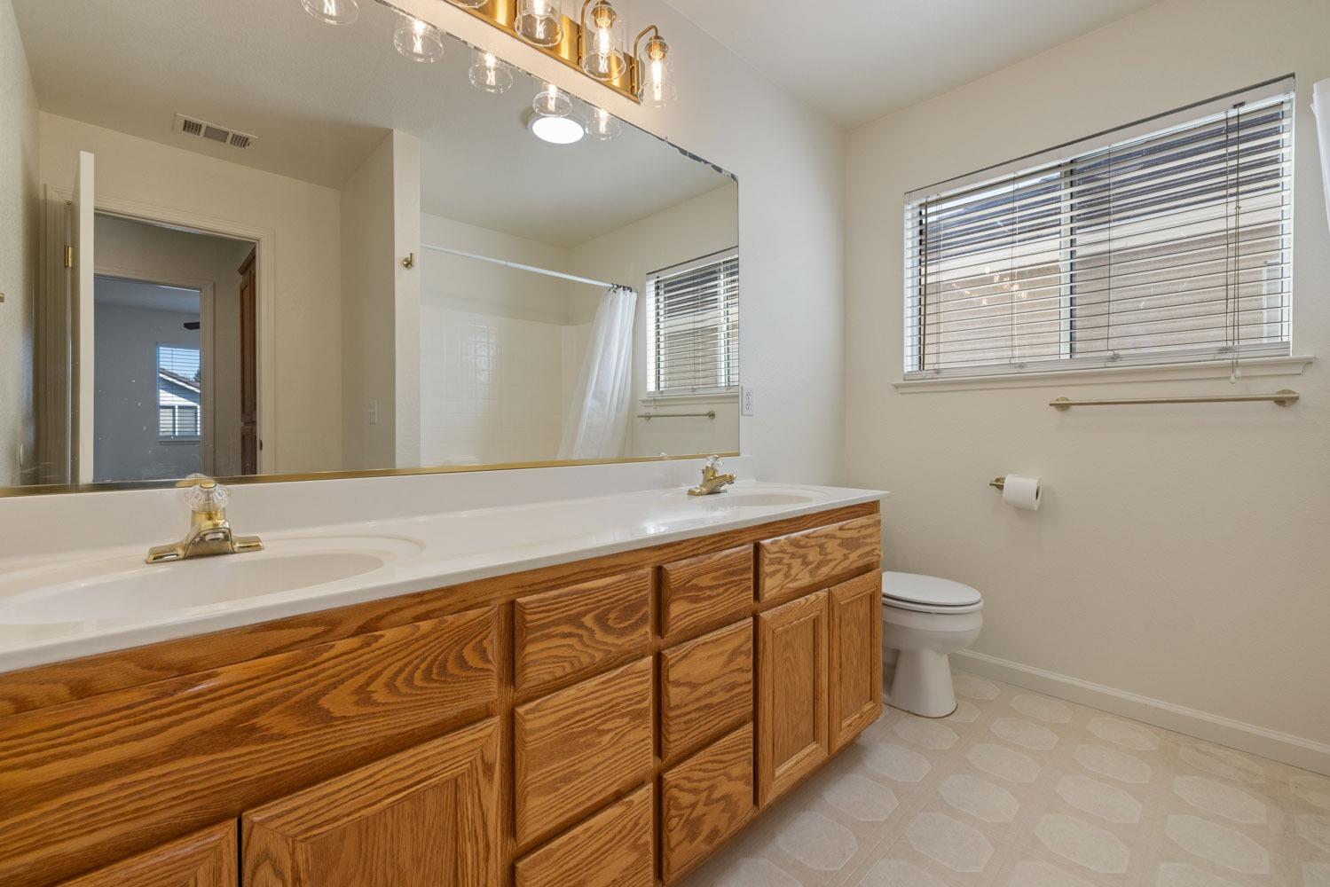 Detail Gallery Image 45 of 51 For 4214 Maddie Cir, Stockton,  CA 95209 - 4 Beds | 3 Baths