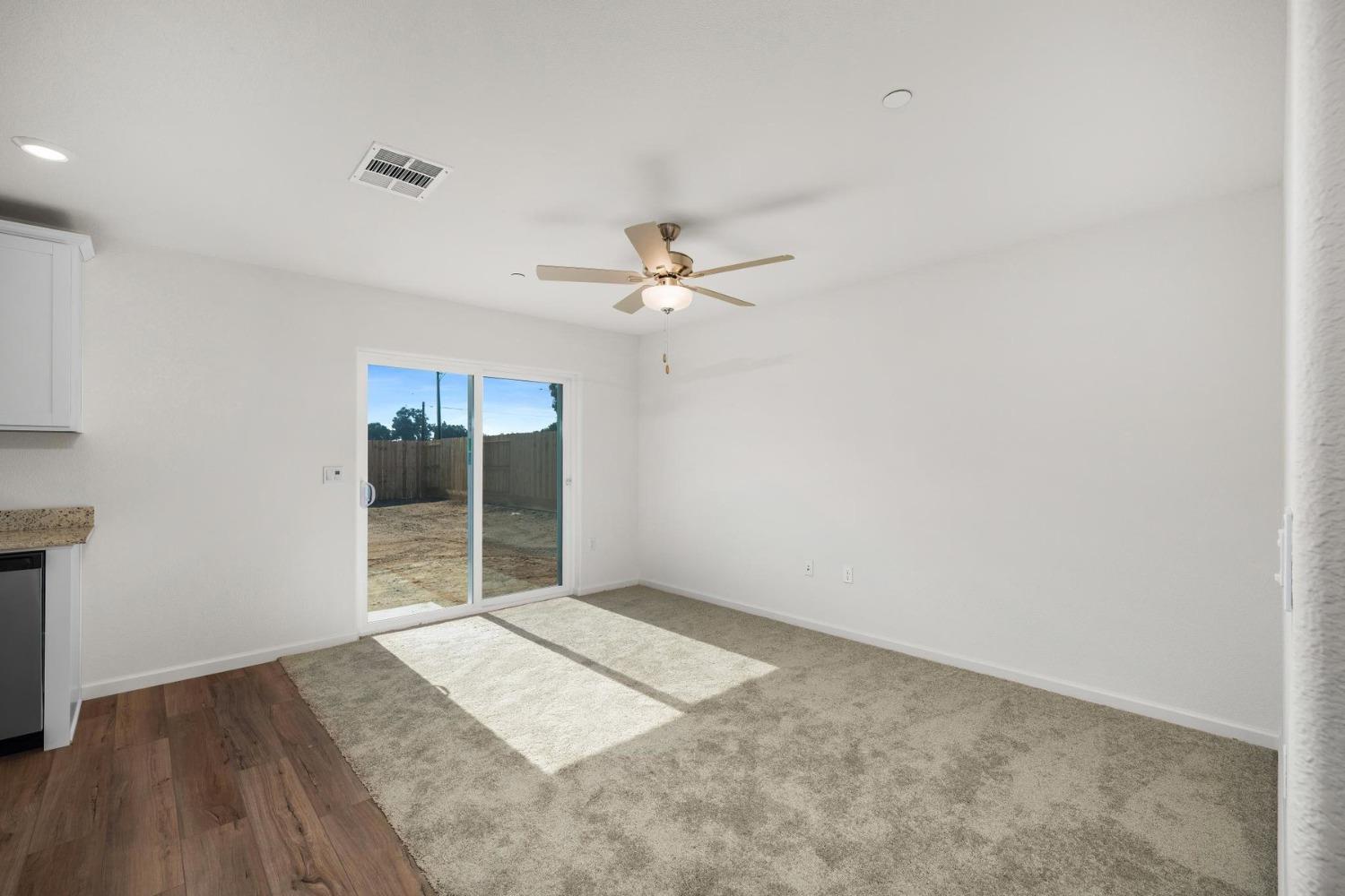 Detail Gallery Image 4 of 15 For 6461 Snedigar Rd, Riverbank,  CA 95367 - 3 Beds | 2 Baths