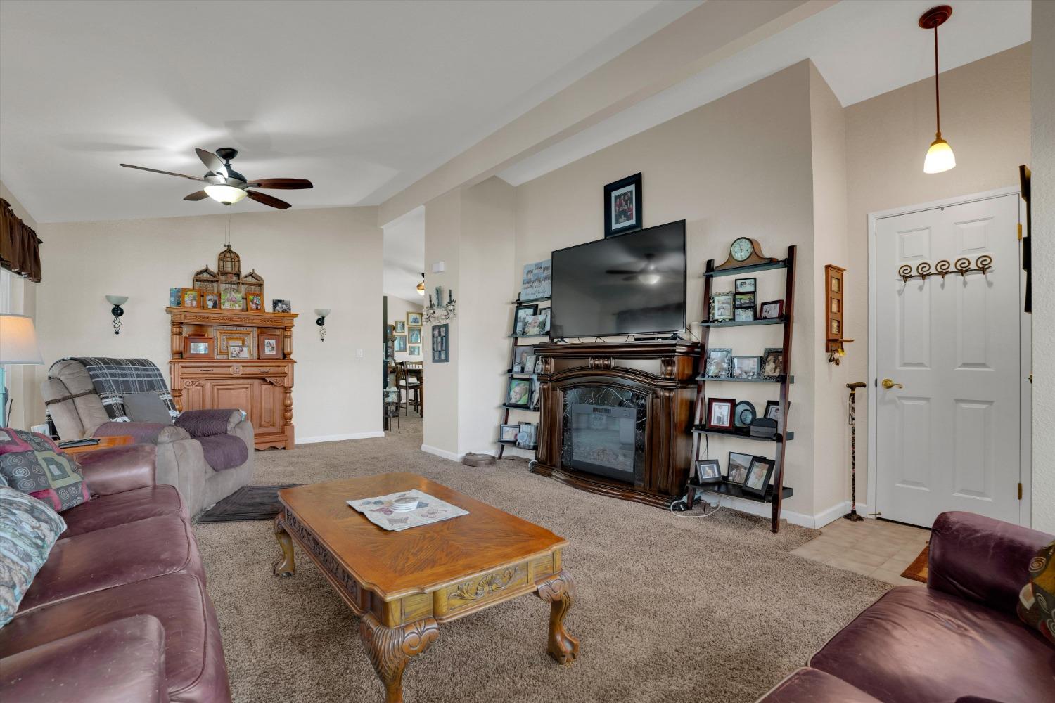 Detail Gallery Image 7 of 26 For 1500 Held Dr 47, Modesto,  CA 95355 - 2 Beds | 2 Baths