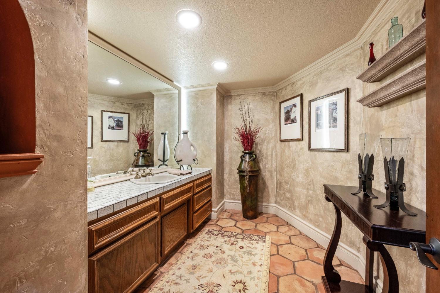 Detail Gallery Image 31 of 76 For 5966 Ridge Park Dr, Loomis,  CA 95650 - 5 Beds | 4/2 Baths