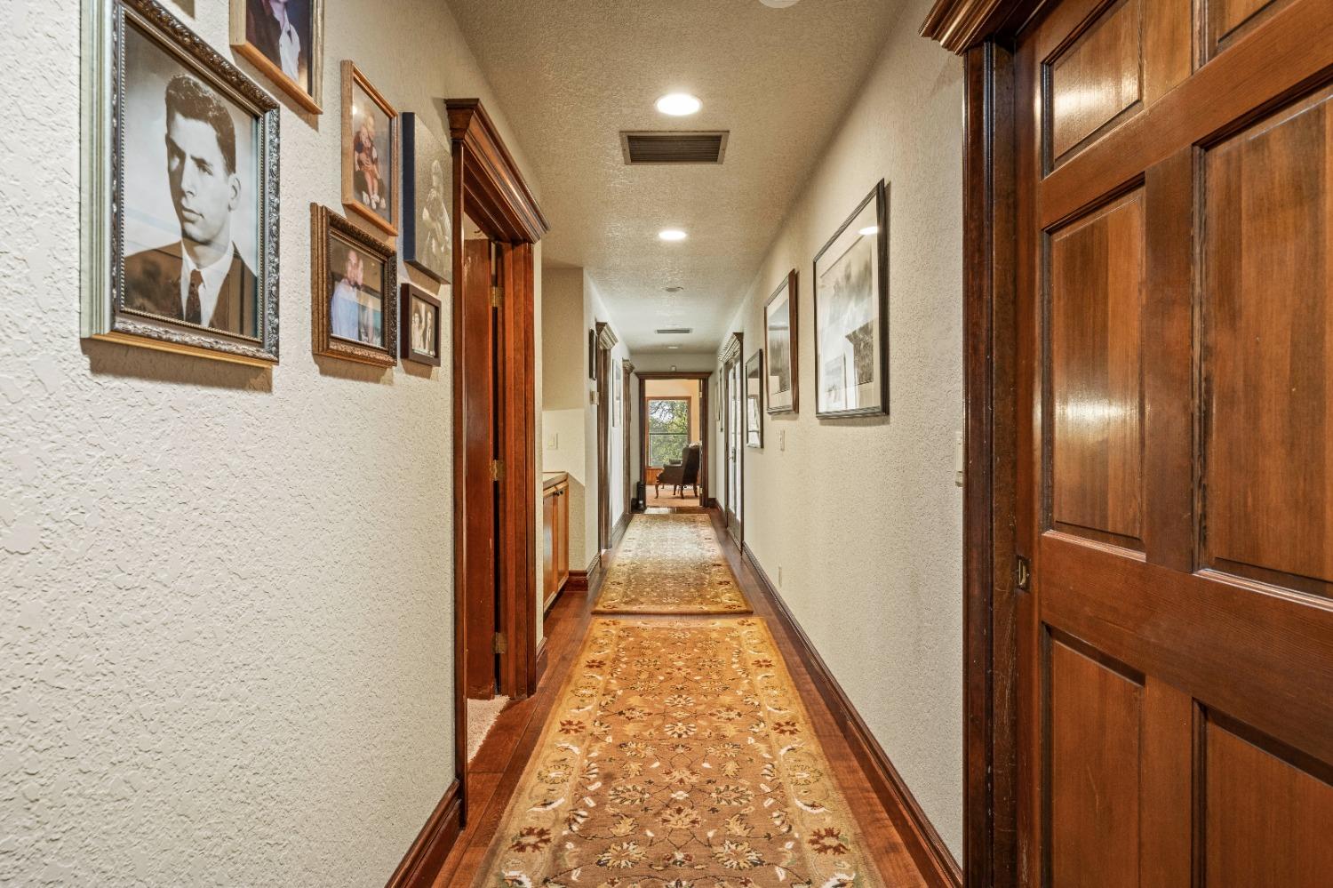 Detail Gallery Image 32 of 76 For 5966 Ridge Park Dr, Loomis,  CA 95650 - 5 Beds | 4/2 Baths