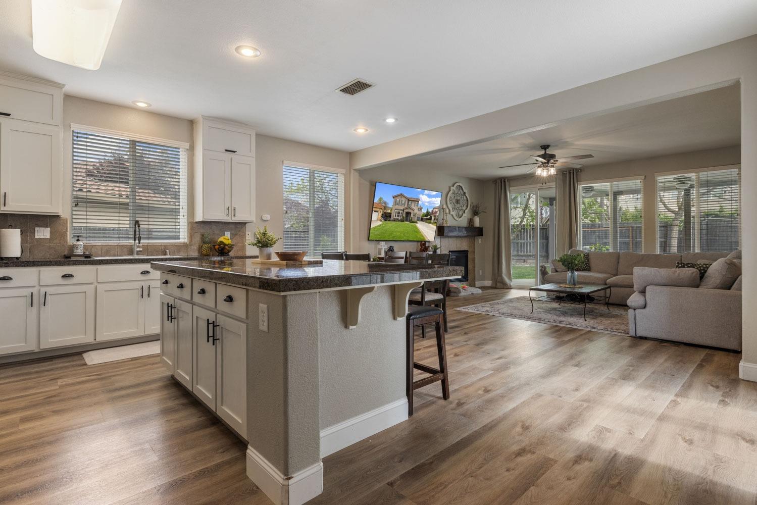 Enclave Drive, Turlock, California image 13