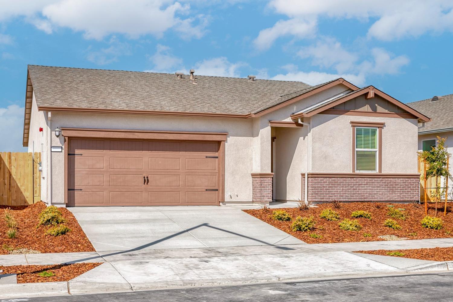 Detail Gallery Image 2 of 17 For 4507 Amble Ln, Riverbank,  CA 95367 - 4 Beds | 2 Baths
