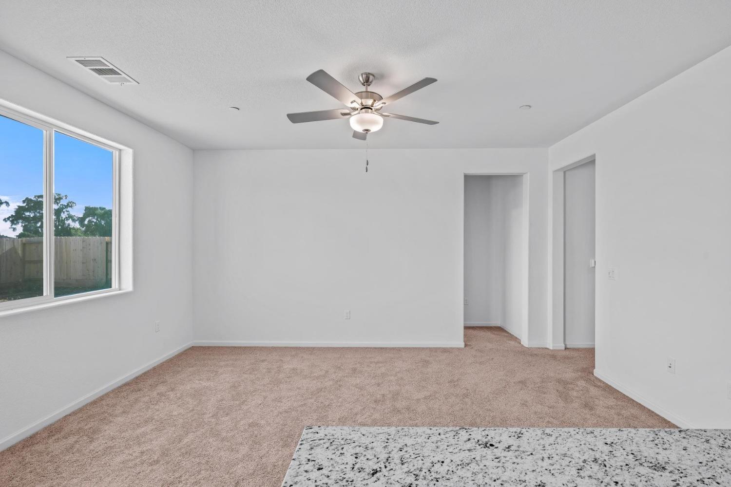 Detail Gallery Image 4 of 18 For 4508 Santa Fe St, Riverbank,  CA 95367 - 3 Beds | 2 Baths