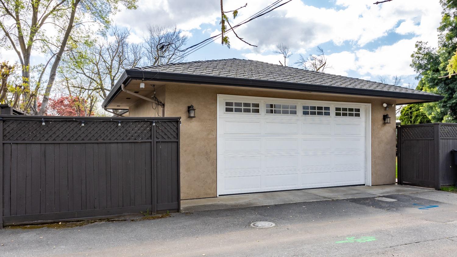 Detail Gallery Image 6 of 32 For 901 Princeton Ave, Modesto,  CA 95350 - 3 Beds | 2/1 Baths