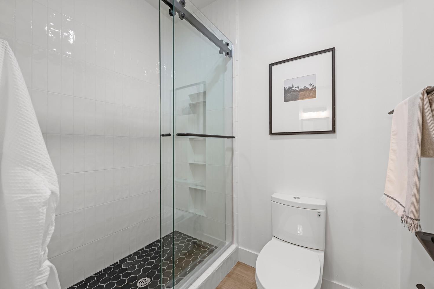 Detail Gallery Image 16 of 39 For 303 El Dorado Ave, Roseville,  CA 95678 - 4 Beds | 3 Baths