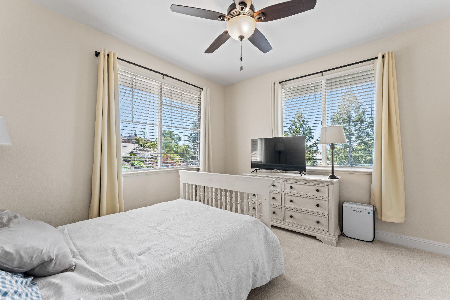 Detail Gallery Image 42 of 85 For 3521 Foxmore Ln, Rescue,  CA 95672 - 5 Beds | 3/1 Baths