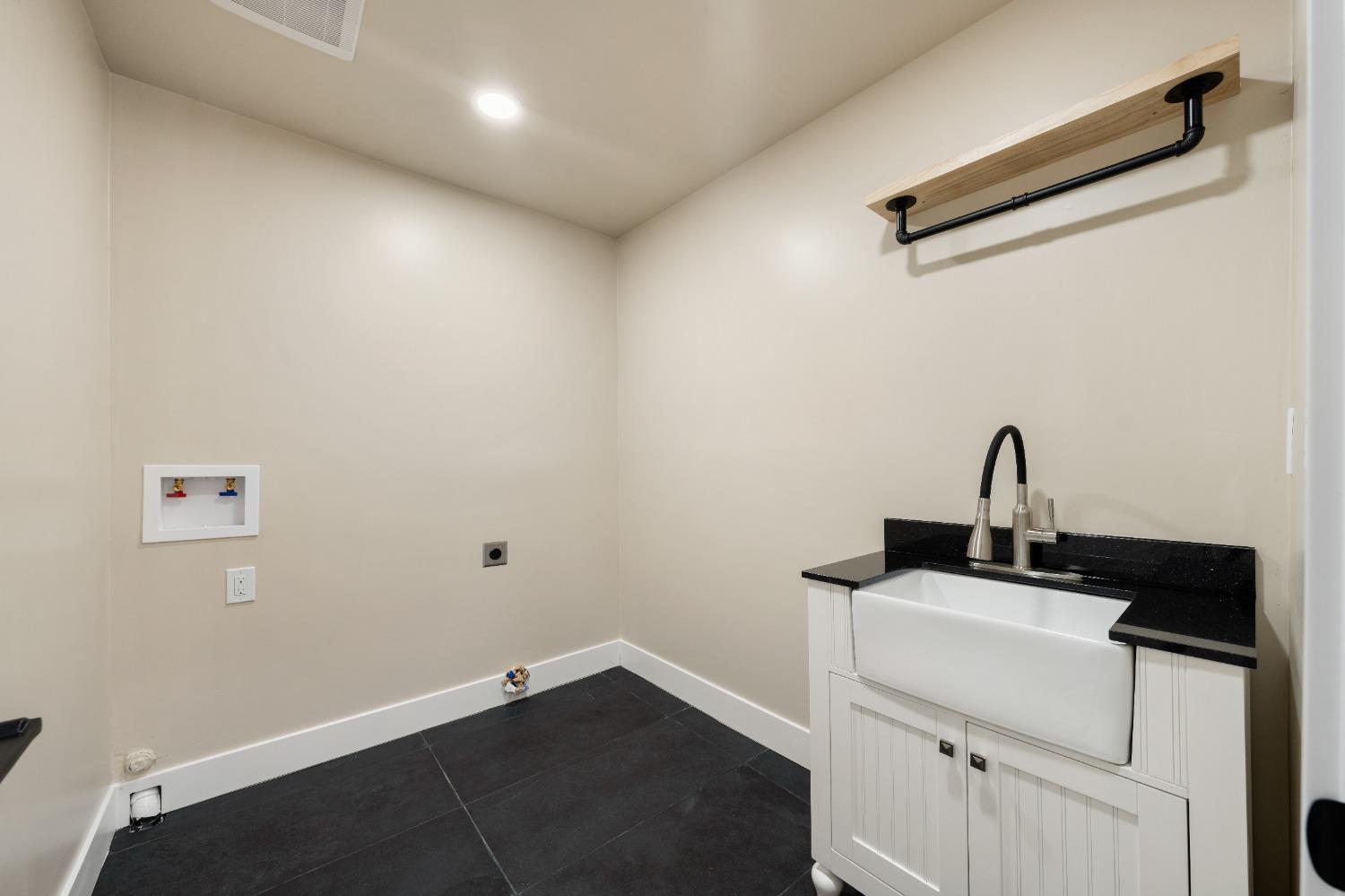 Detail Gallery Image 45 of 76 For 3604 Concept Mountain Ct, El Dorado,  CA 95623 - 5 Beds | 5 Baths
