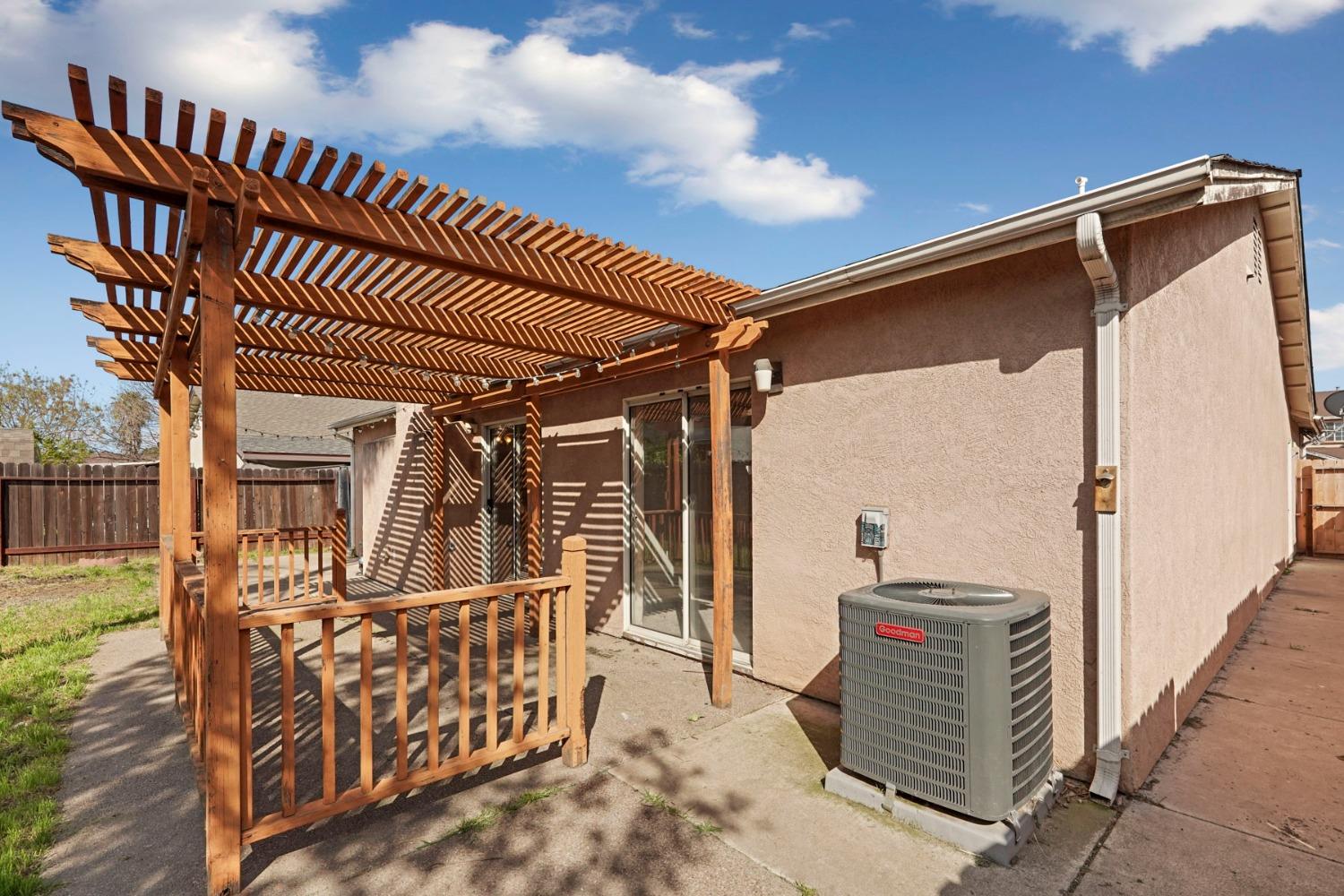 Detail Gallery Image 42 of 42 For 2755 Spring Hill Dr, Stockton,  CA 95206 - 3 Beds | 2 Baths