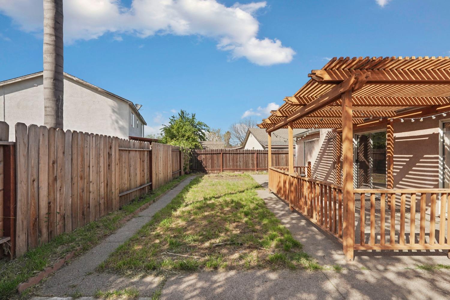 Detail Gallery Image 35 of 42 For 2755 Spring Hill Dr, Stockton,  CA 95206 - 3 Beds | 2 Baths