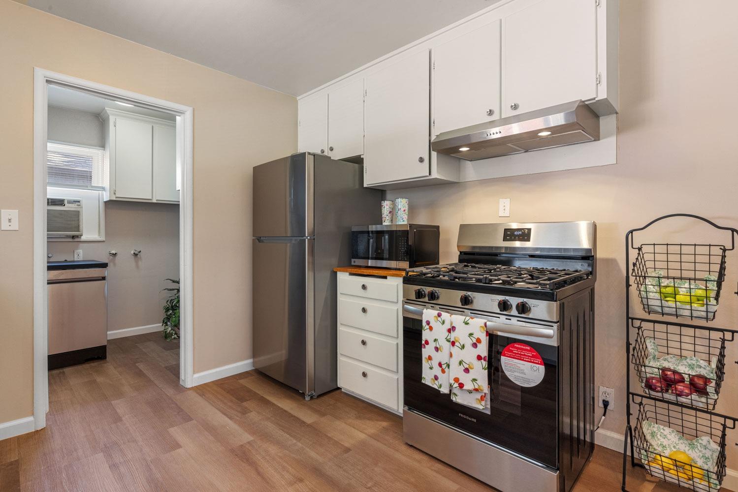 Detail Gallery Image 17 of 41 For 2017 Winning Ave, Modesto,  CA 95350 - 3 Beds | 1 Baths