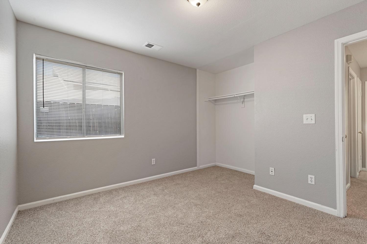 Detail Gallery Image 33 of 42 For 2755 Spring Hill Dr, Stockton,  CA 95206 - 3 Beds | 2 Baths