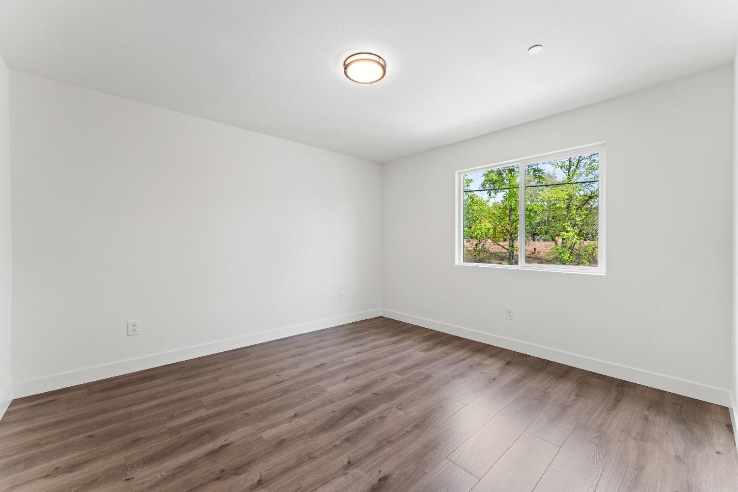 Detail Gallery Image 27 of 65 For 4017 Broadway, Sacramento,  CA 95817 - 4 Beds | 3/1 Baths