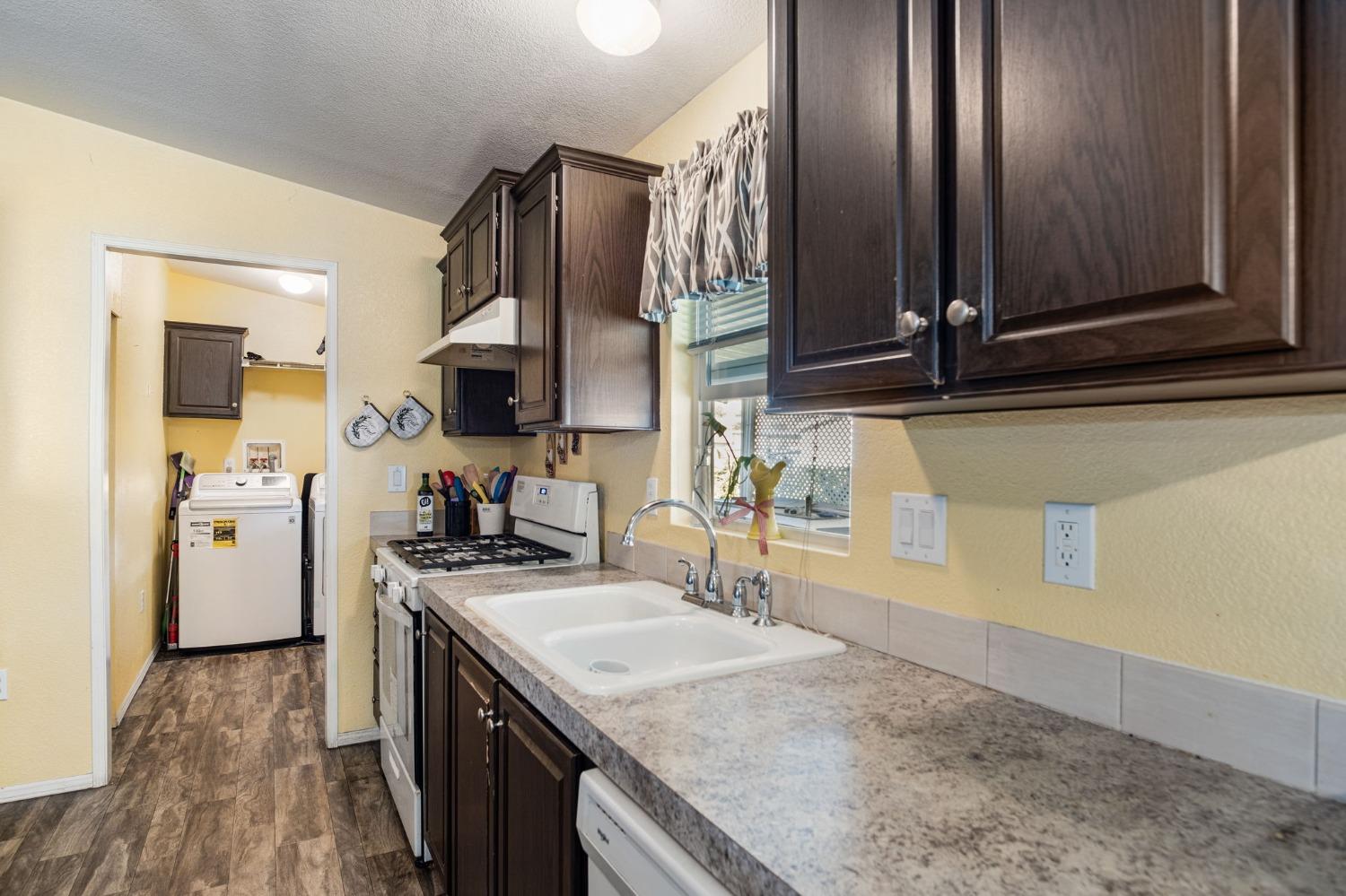 Detail Gallery Image 23 of 25 For 900 Old Stockton Rd 211, Oakdale,  CA 95361 - 3 Beds | 2 Baths