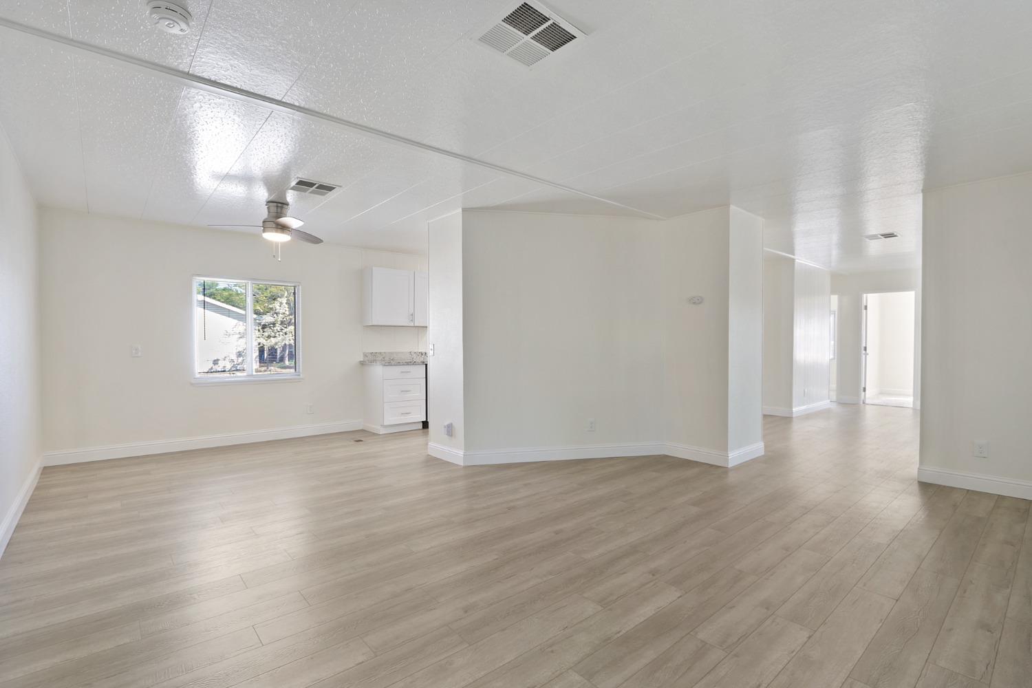 Detail Gallery Image 9 of 41 For 3126 Tory Ln 86, Sacramento,  CA 95827 - 3 Beds | 2 Baths