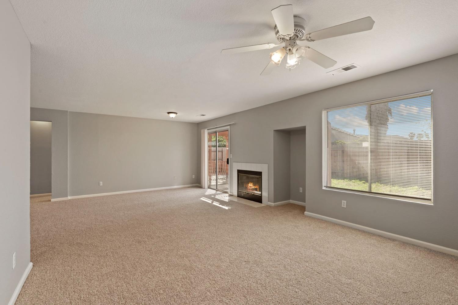Detail Gallery Image 11 of 42 For 2755 Spring Hill Dr, Stockton,  CA 95206 - 3 Beds | 2 Baths