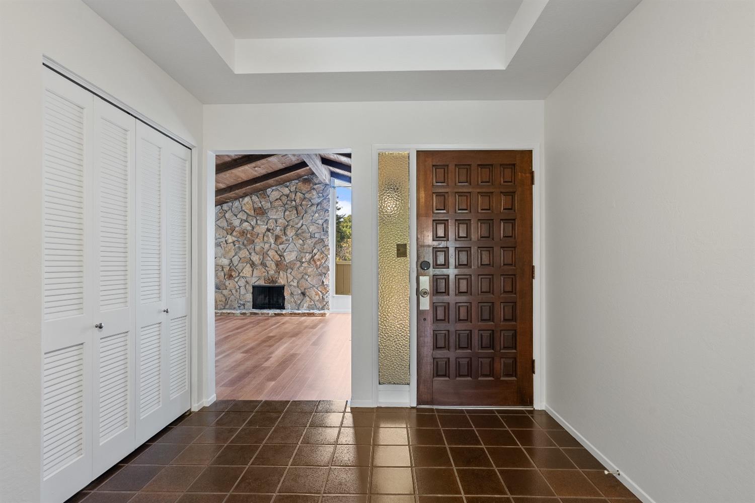 Detail Gallery Image 12 of 86 For 1365 Bright Oaks Ct, Los Altos,  CA 94024 - 4 Beds | 2 Baths