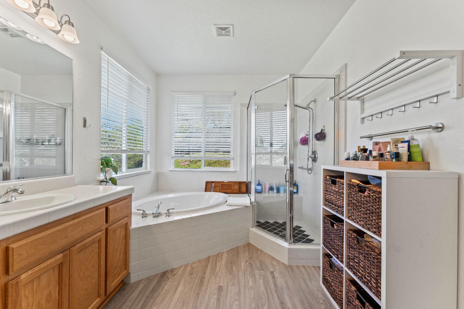 Detail Gallery Image 31 of 85 For 3521 Foxmore Ln, Rescue,  CA 95672 - 5 Beds | 3/1 Baths