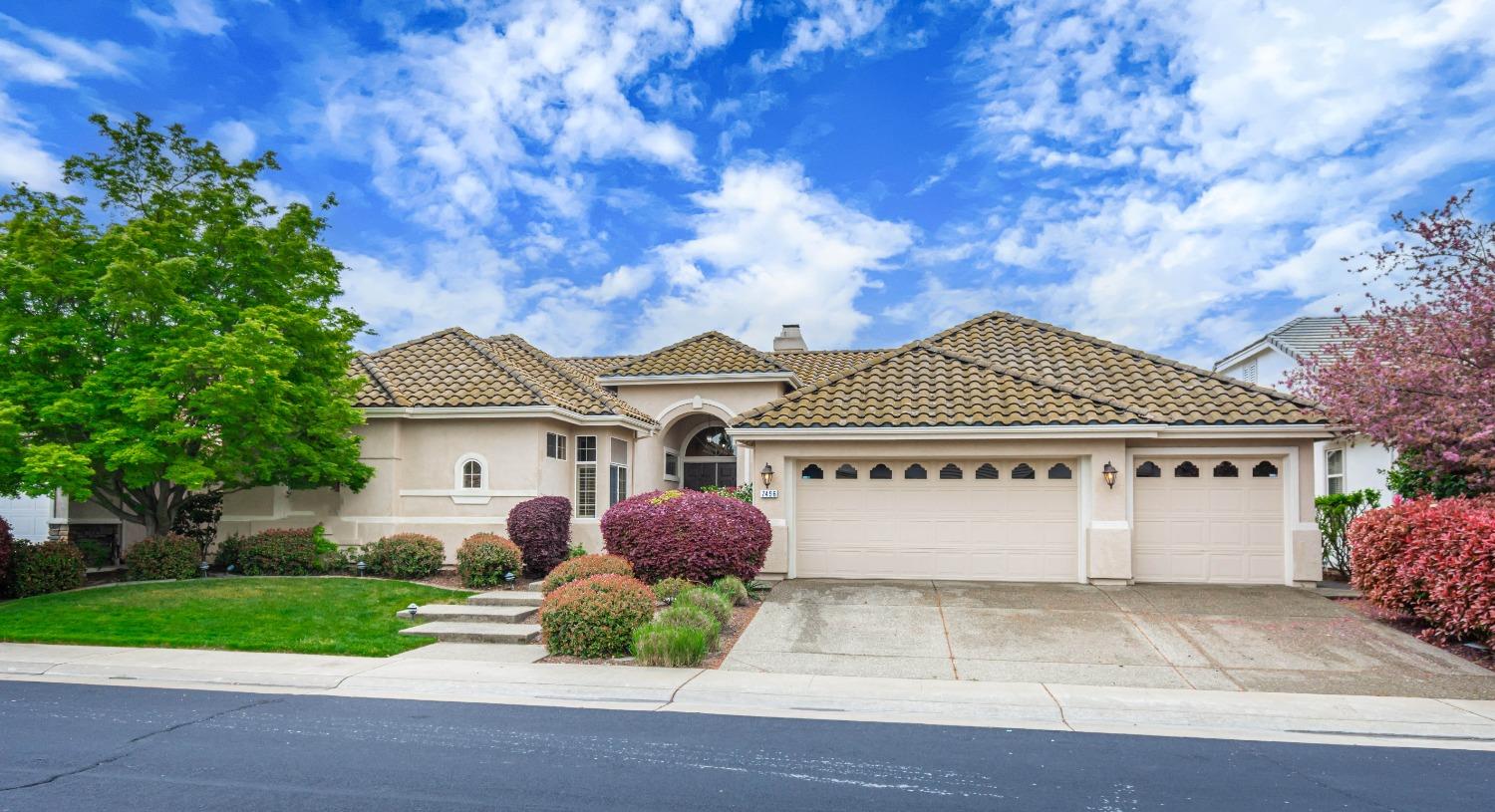 Detail Gallery Image 1 of 1 For 7496 Whistlestop Way, Roseville,  CA 95747 - 3 Beds | 2/1 Baths