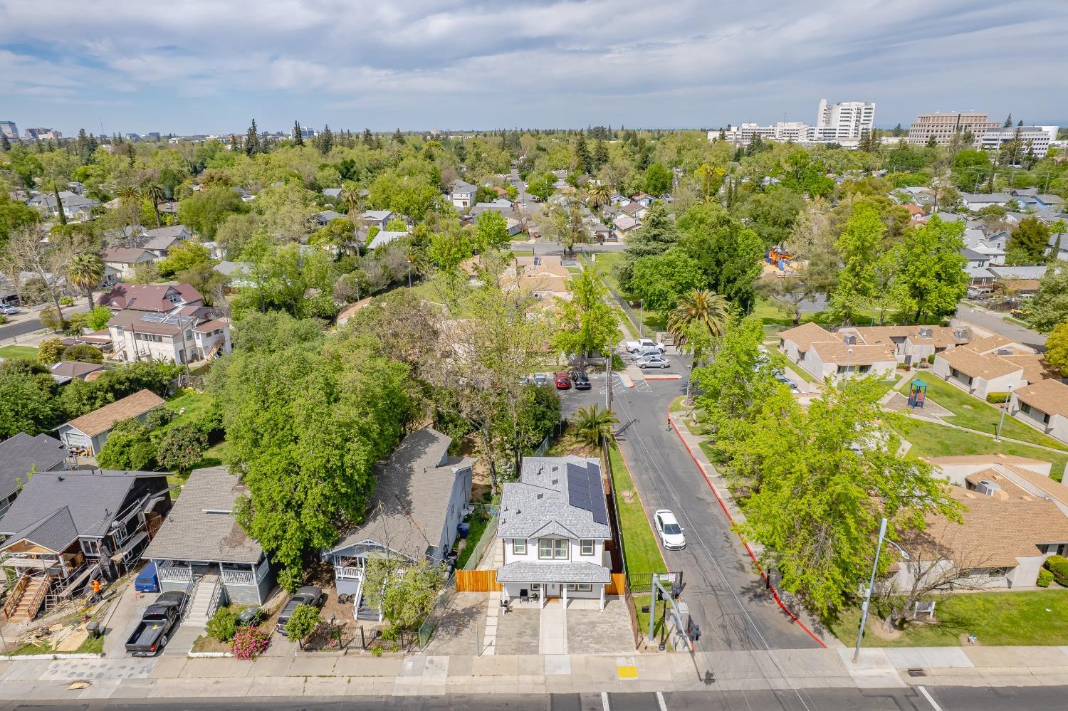 Detail Gallery Image 61 of 65 For 4017 Broadway, Sacramento,  CA 95817 - 4 Beds | 3/1 Baths