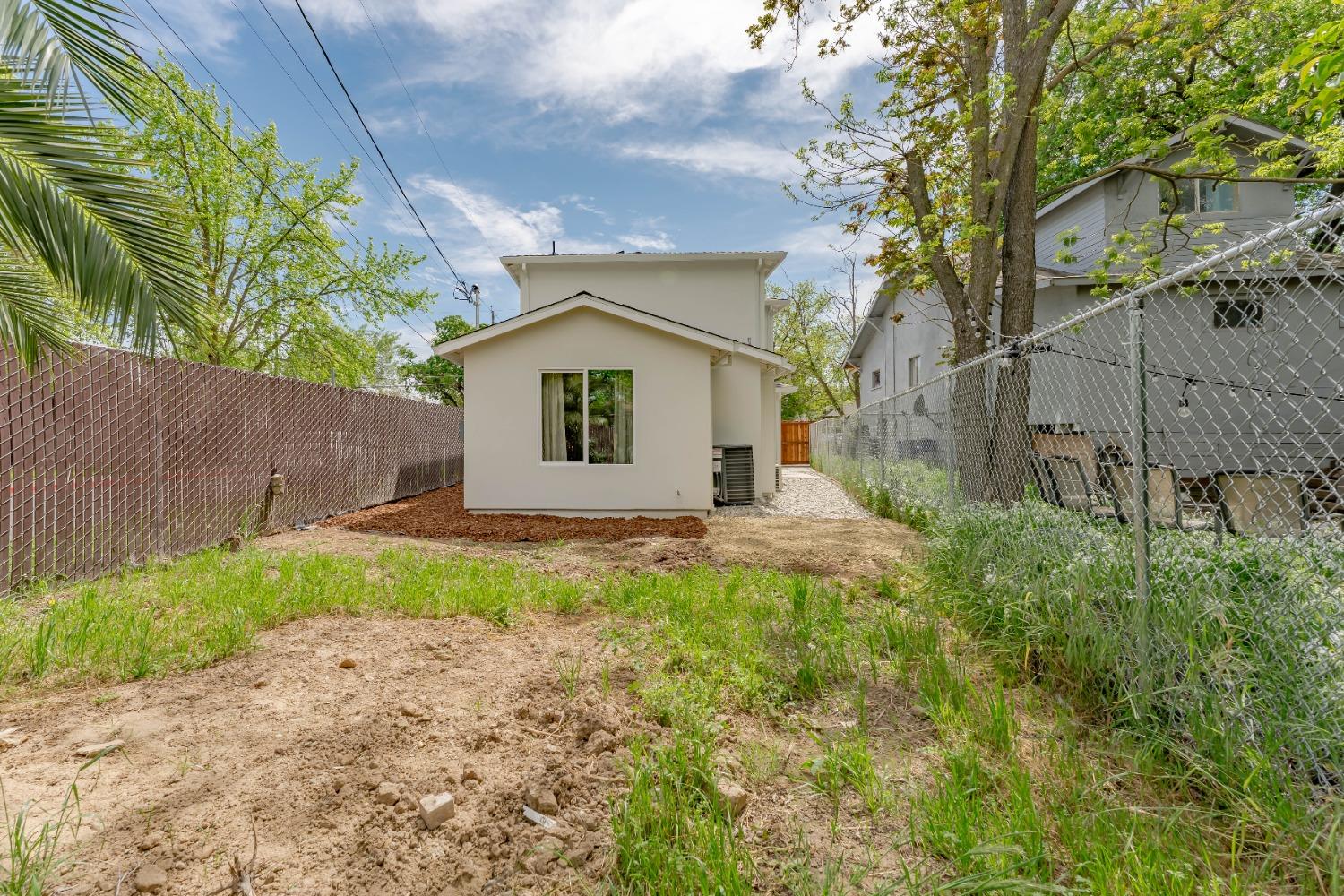 Detail Gallery Image 50 of 65 For 4017 Broadway, Sacramento,  CA 95817 - 4 Beds | 3/1 Baths