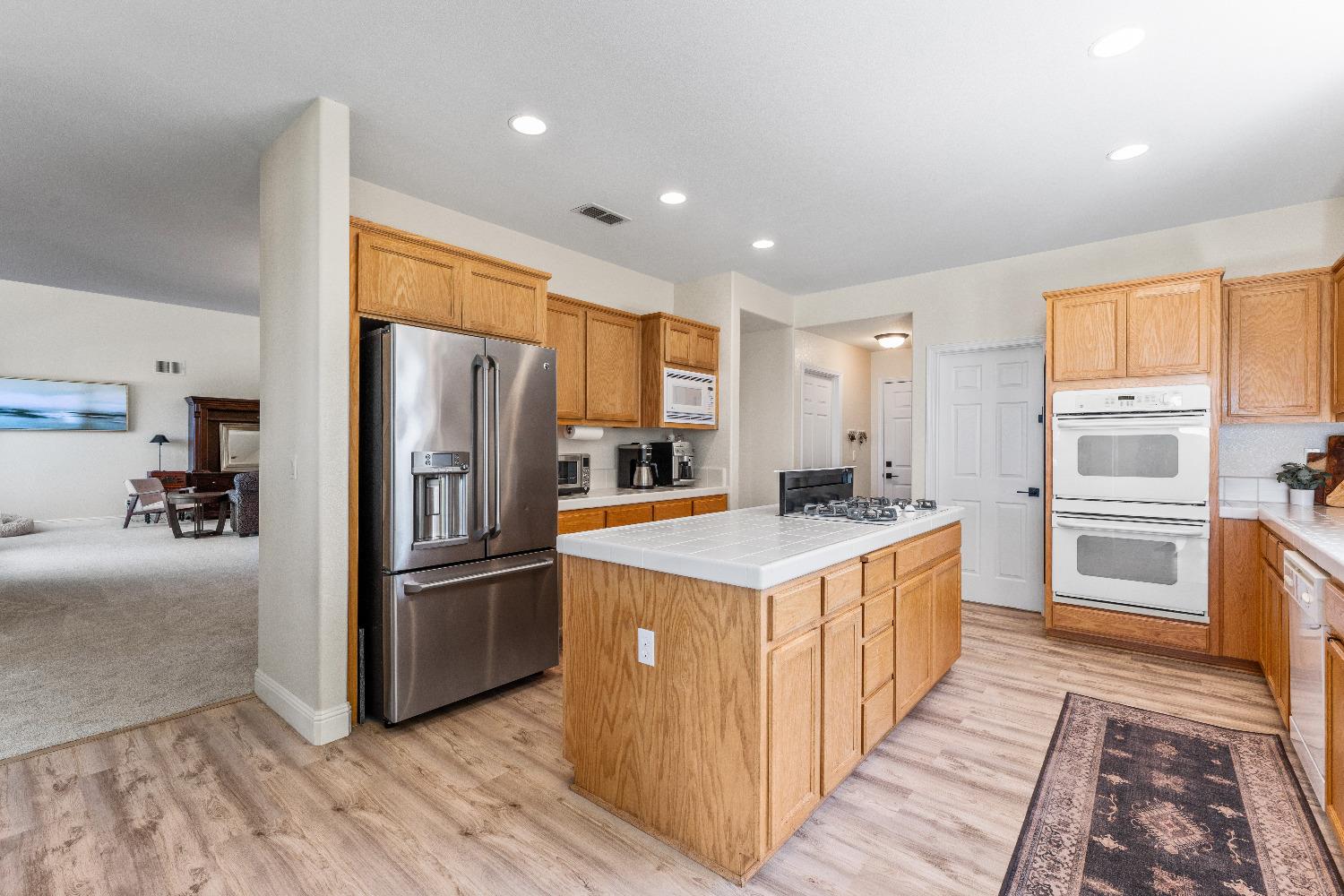 Detail Gallery Image 64 of 85 For 3521 Foxmore Ln, Rescue,  CA 95672 - 5 Beds | 3/1 Baths