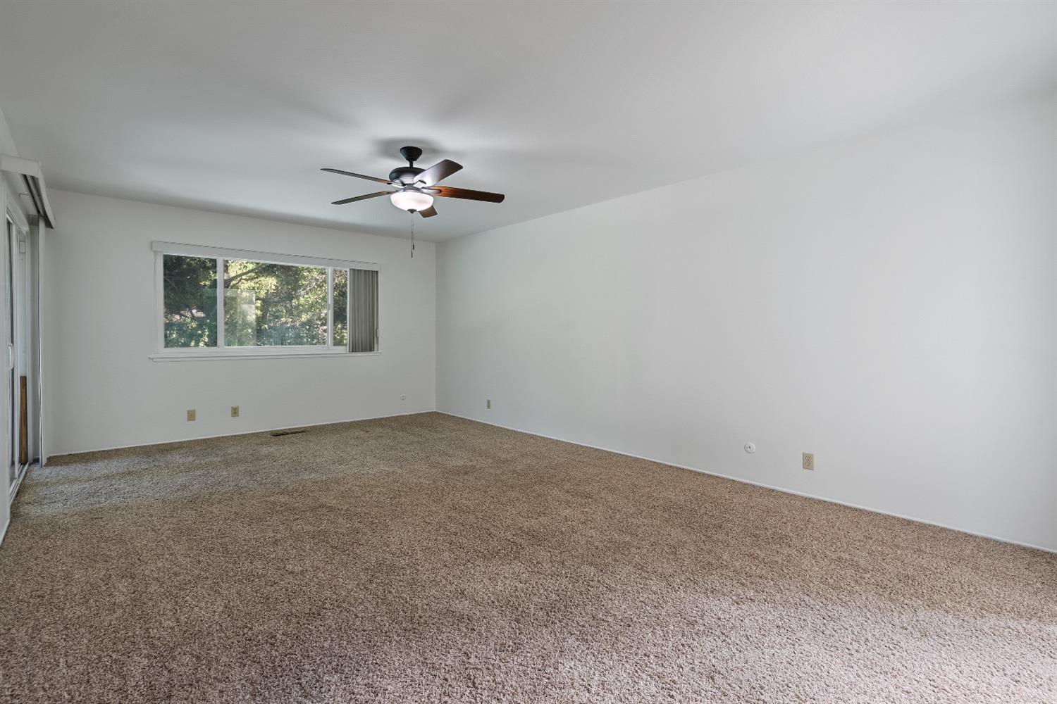 Detail Gallery Image 17 of 86 For 1365 Bright Oaks Ct, Los Altos,  CA 94024 - 4 Beds | 2 Baths