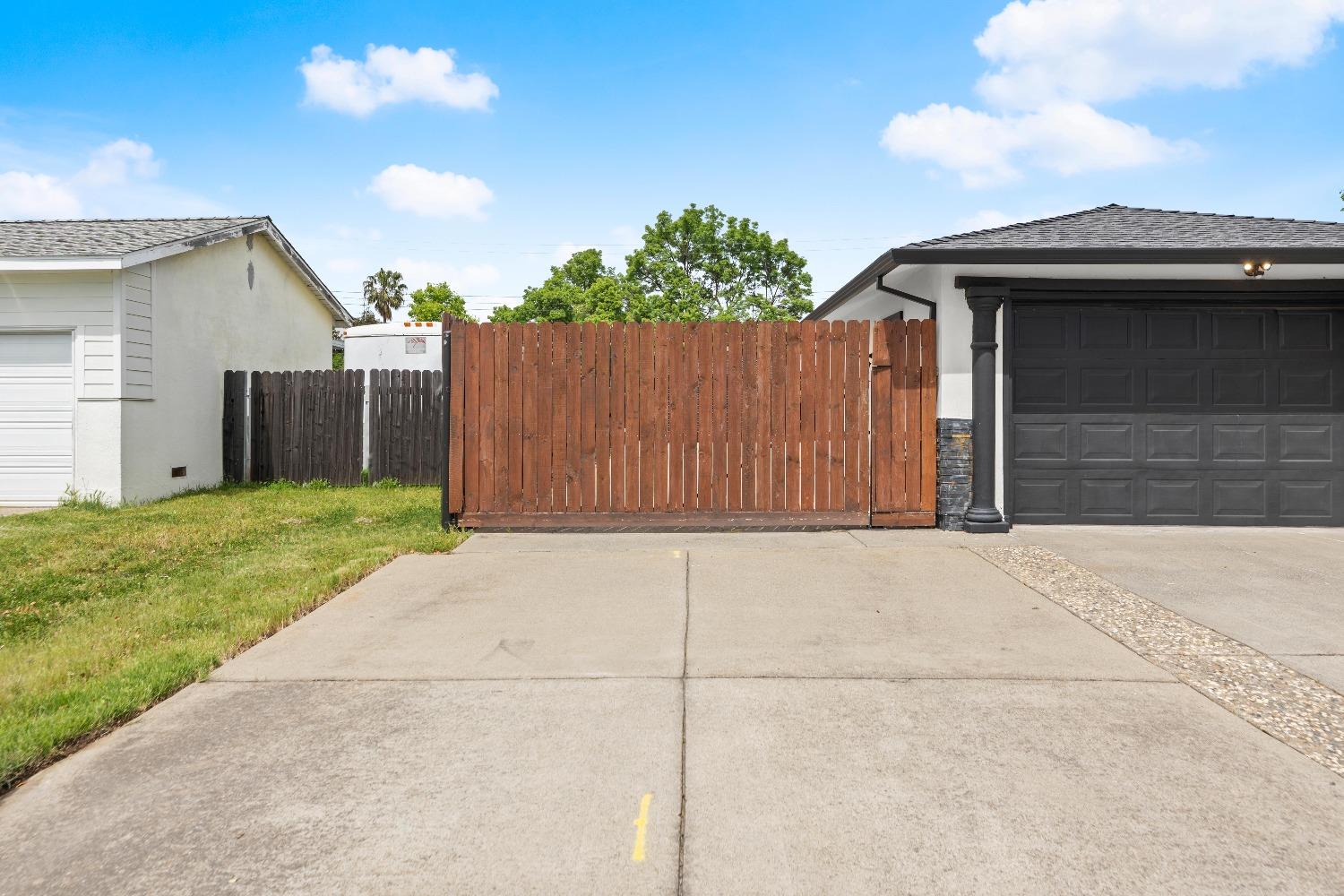 Willis Avenue, Rio Linda, California image 6