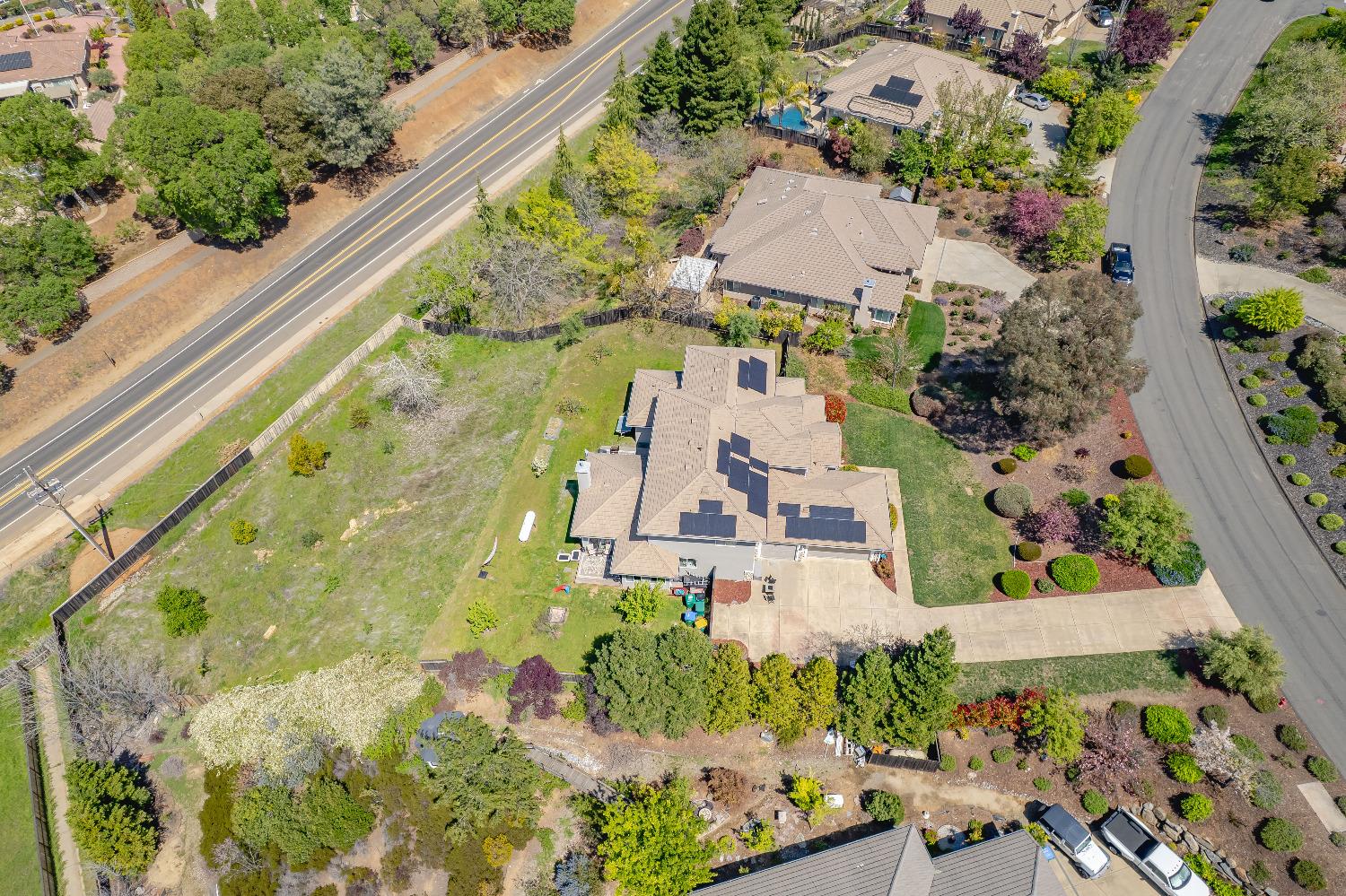 Detail Gallery Image 11 of 85 For 3521 Foxmore Ln, Rescue,  CA 95672 - 5 Beds | 3/1 Baths