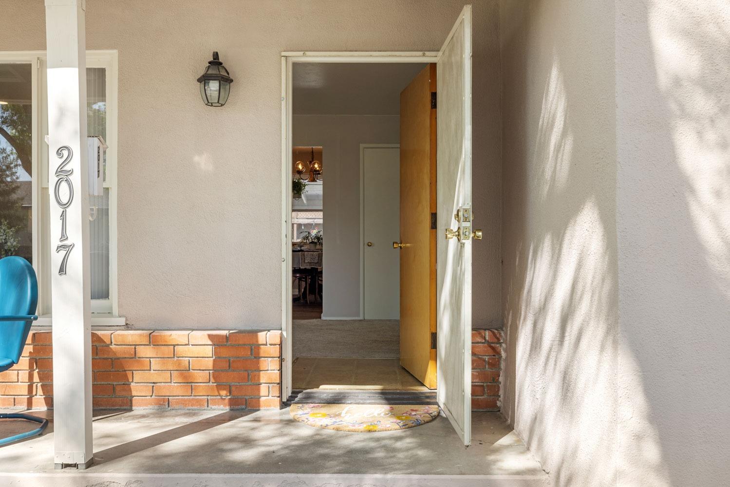 Detail Gallery Image 6 of 41 For 2017 Winning Ave, Modesto,  CA 95350 - 3 Beds | 1 Baths