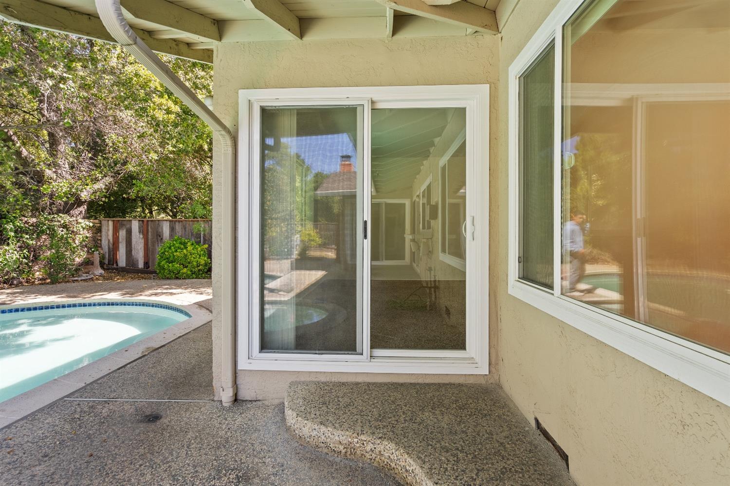 Detail Gallery Image 59 of 86 For 1365 Bright Oaks Ct, Los Altos,  CA 94024 - 4 Beds | 2 Baths